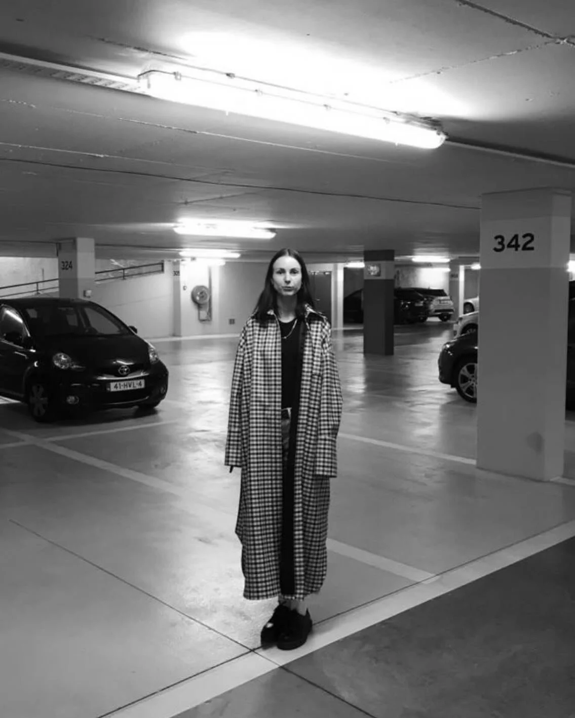 In this #hypeupwomen post I would like to give a very loud shout out to @justineverplancke ✨
I&rsquo;ve had the pleasure to work on several jobs with her and she is an amazing set stylist. She arrives with a van full of her impeccable taste. She move