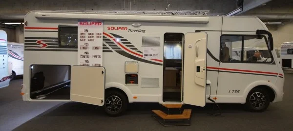 Solifer Traveling i738