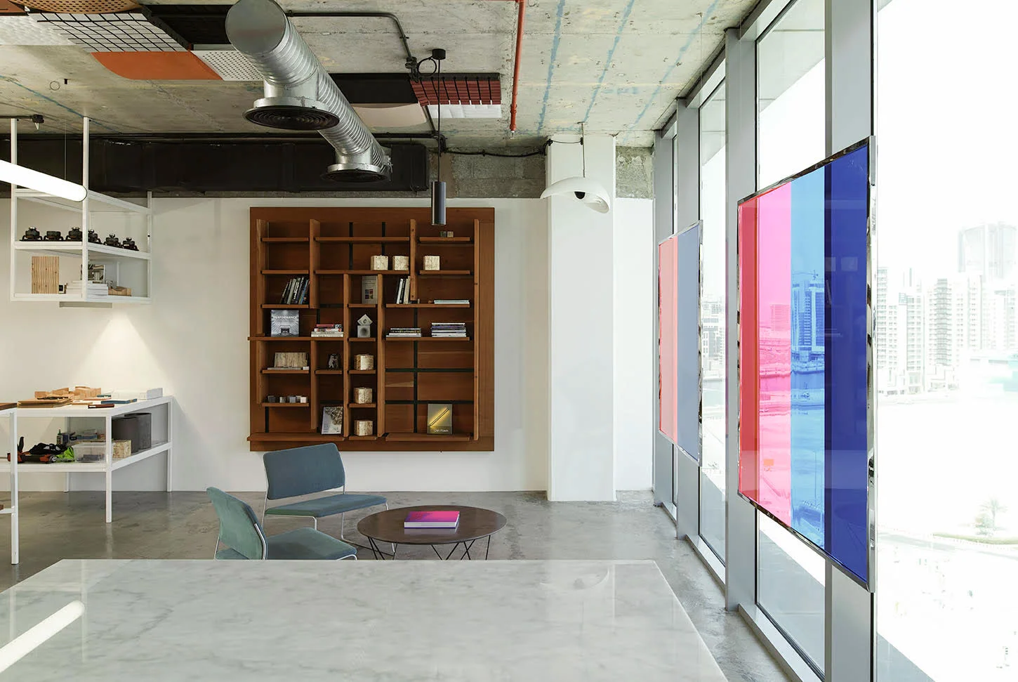 metal-and-wood-21db-office-dubai-3.jpg