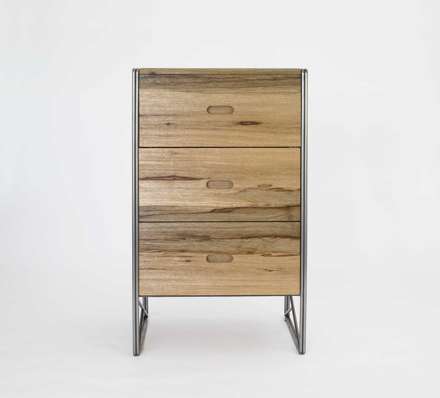 dorothy-bedroom-design-metal-and-wood-hand-made-custom-furniture-lebanon.jpg