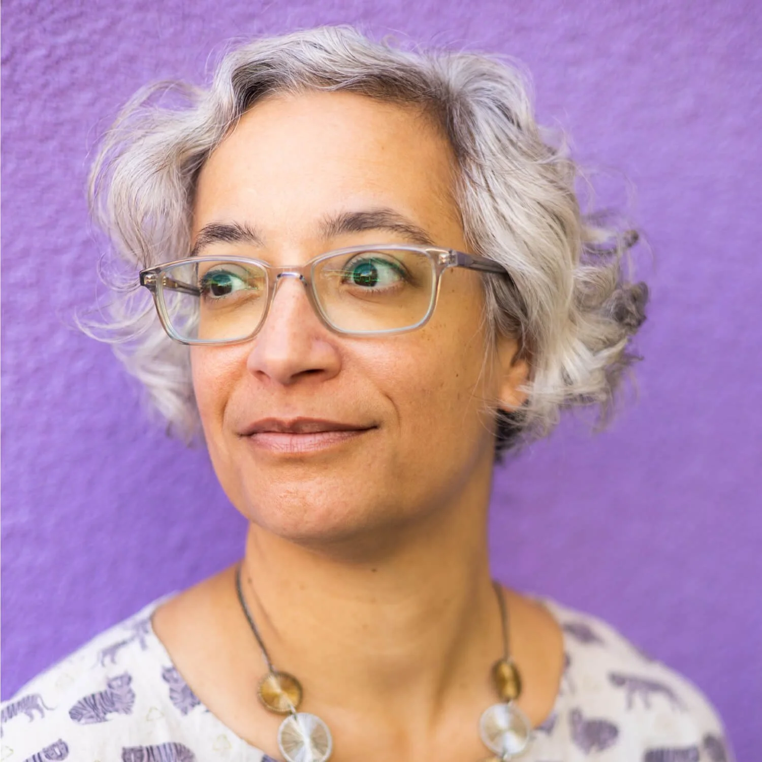 375 | Increasing Your Sales Conversions with Personalized Marketing (&amp; Other Marketing Trends in 2025) with Arianne Foulks, Aeolidia