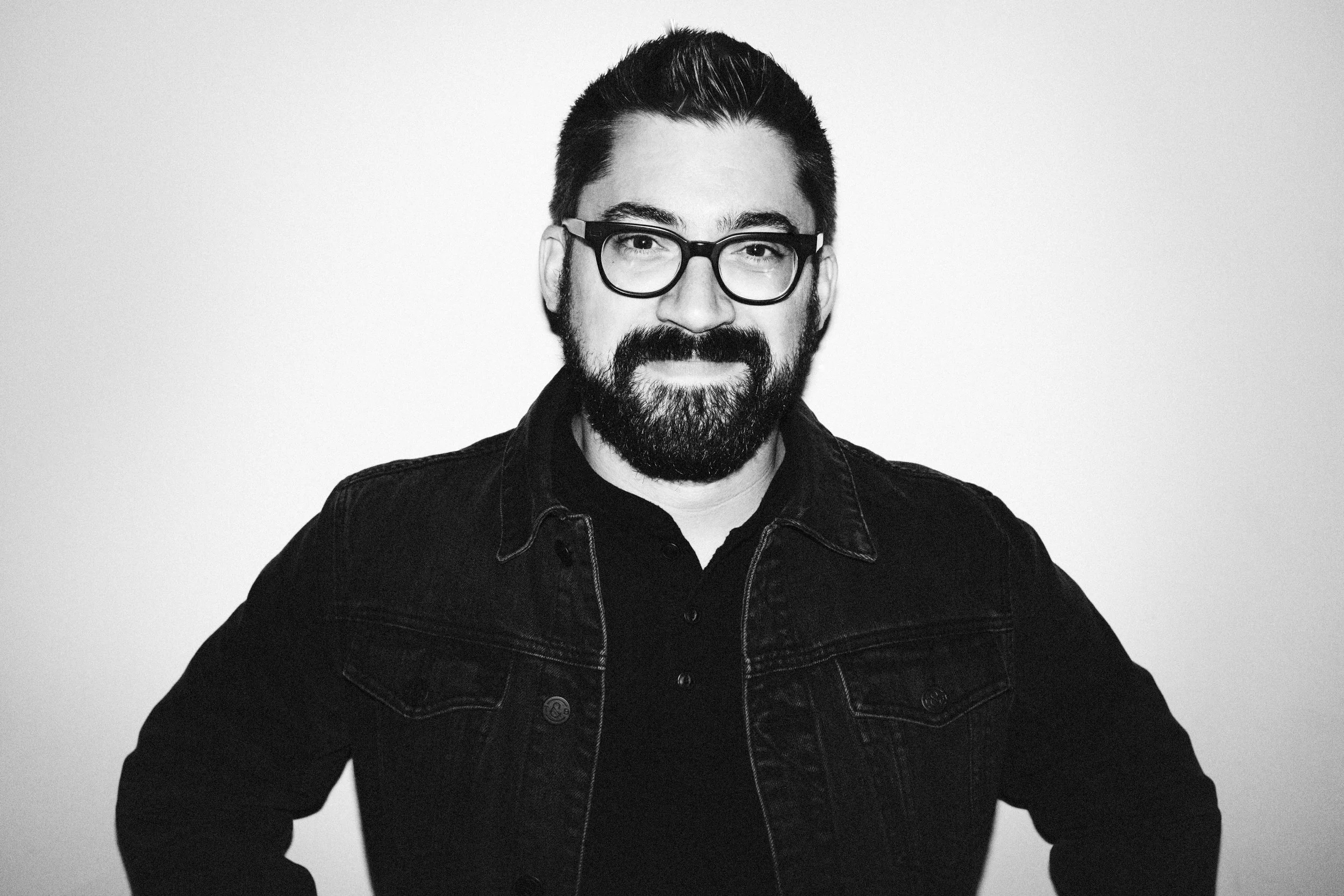 444  | Don't Call It Art with Austin Kleon