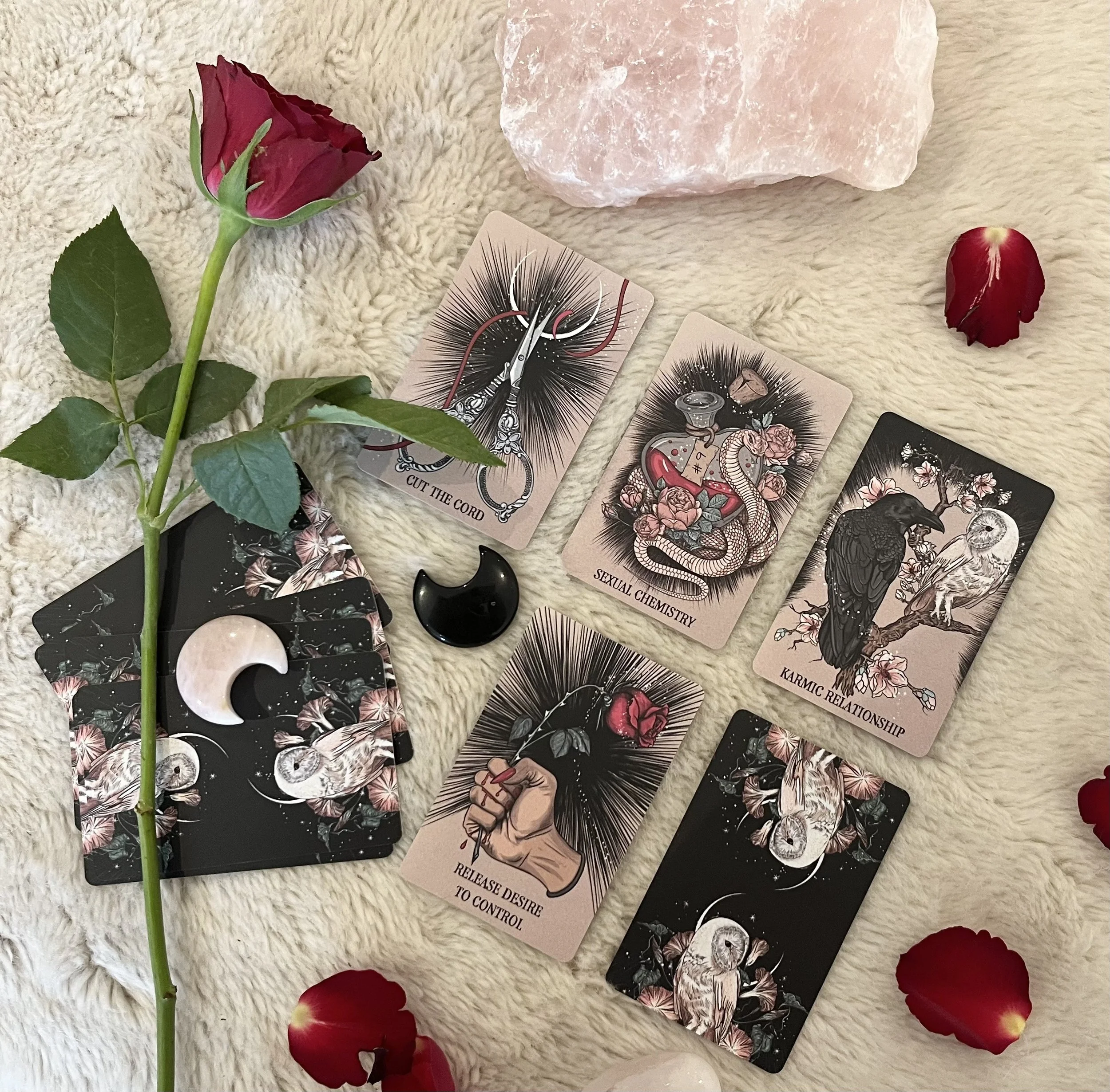 ♡ Love Romance & Relationship Reading ♡