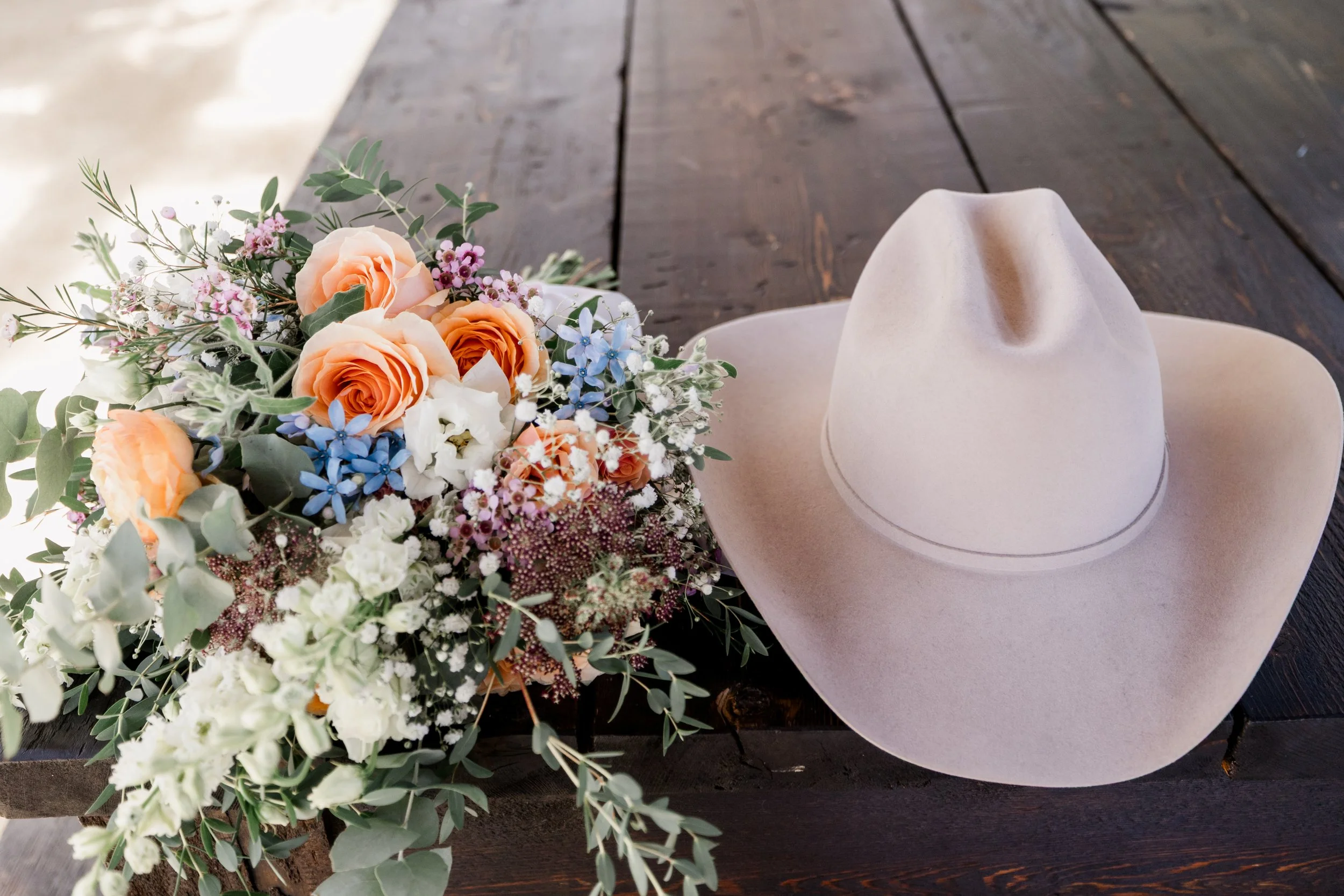 Studio623photography-Mthoodcenter_wedding_MB--21.jpg