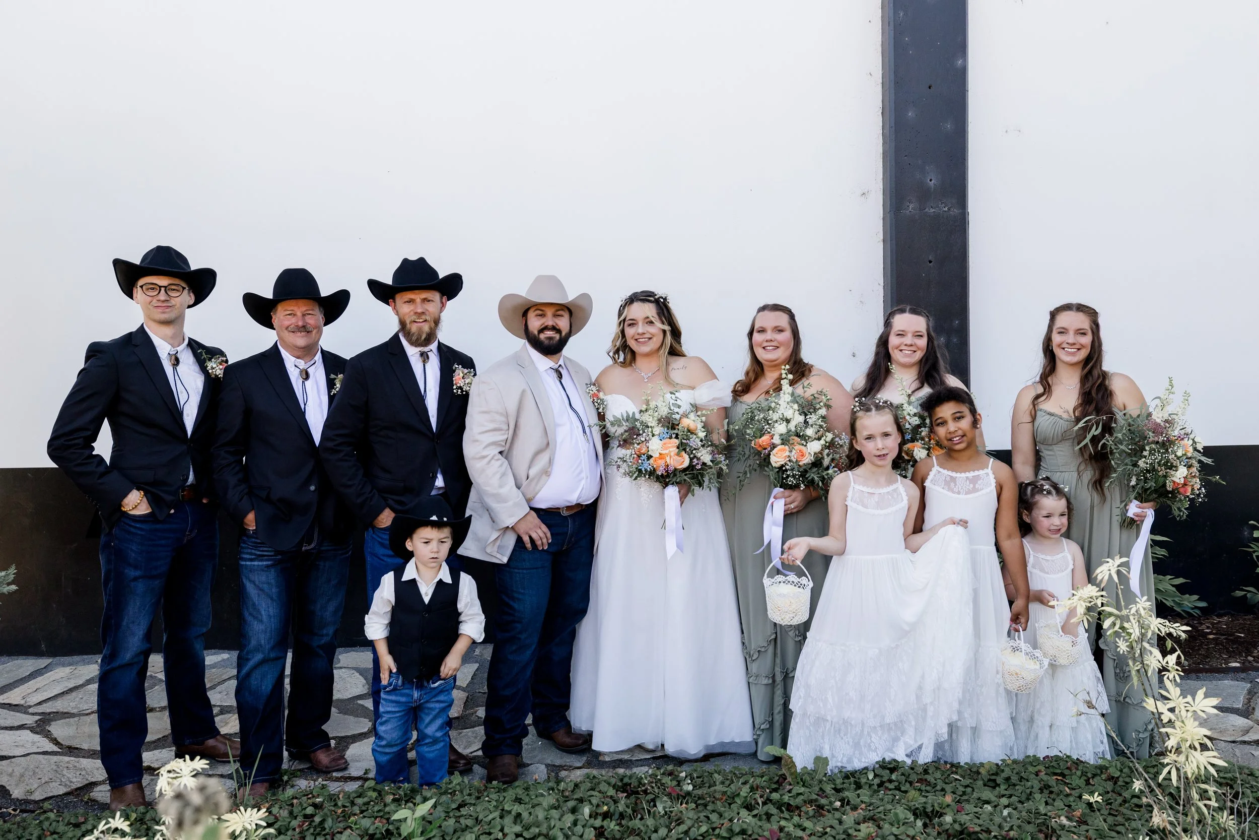 Studio623photography-Mthoodcenter_wedding_MB--31.jpg