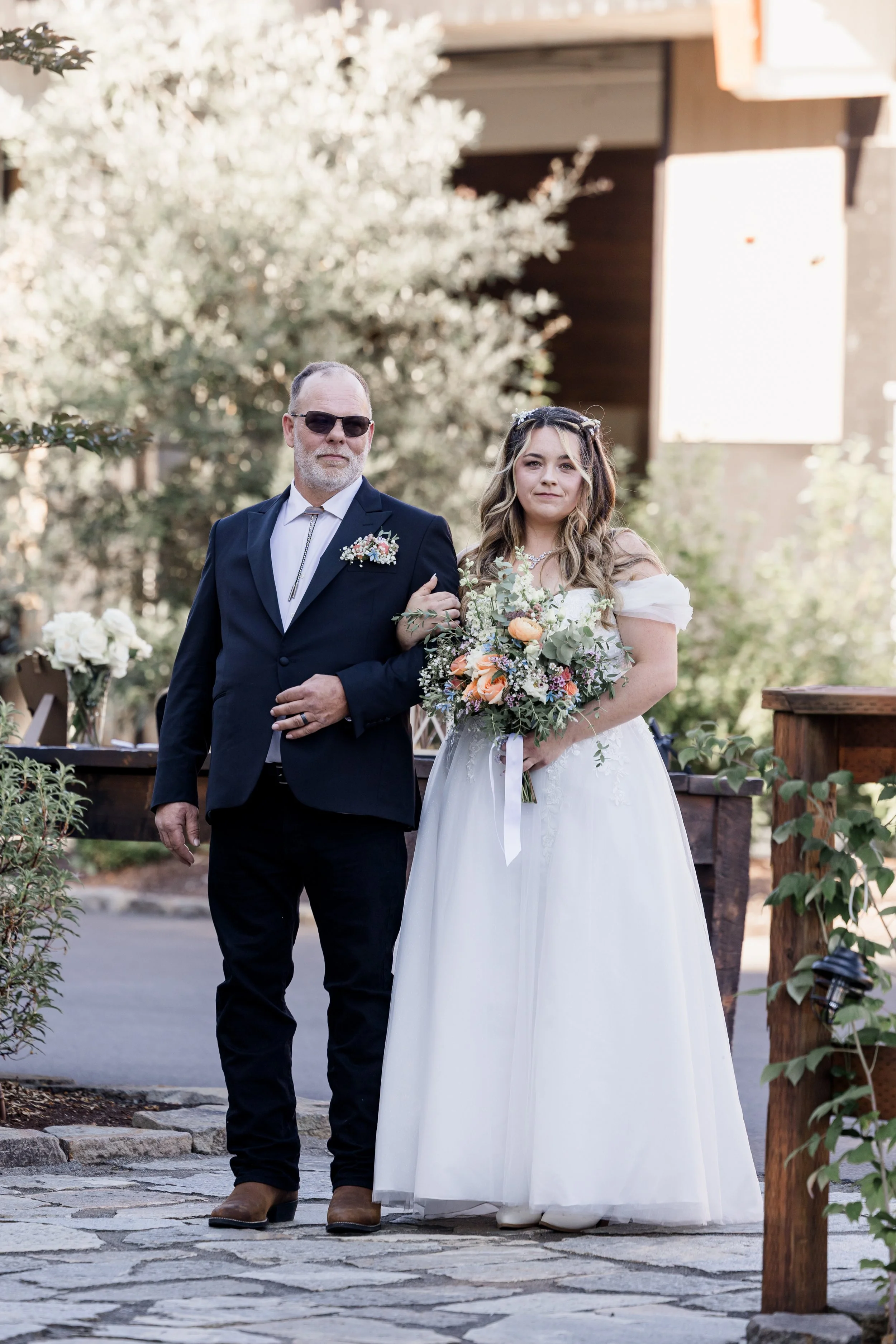 Studio623photography-Mthoodcenter_wedding_MB--38.jpg