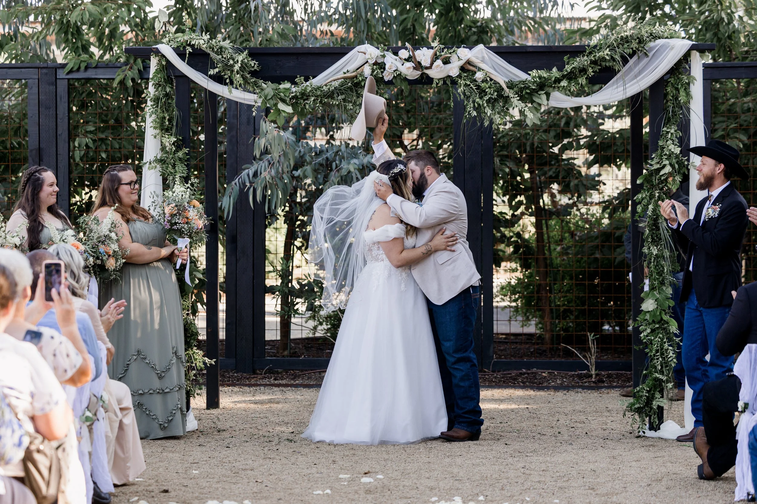 Studio623photography-Mthoodcenter_wedding_MB--42.jpg