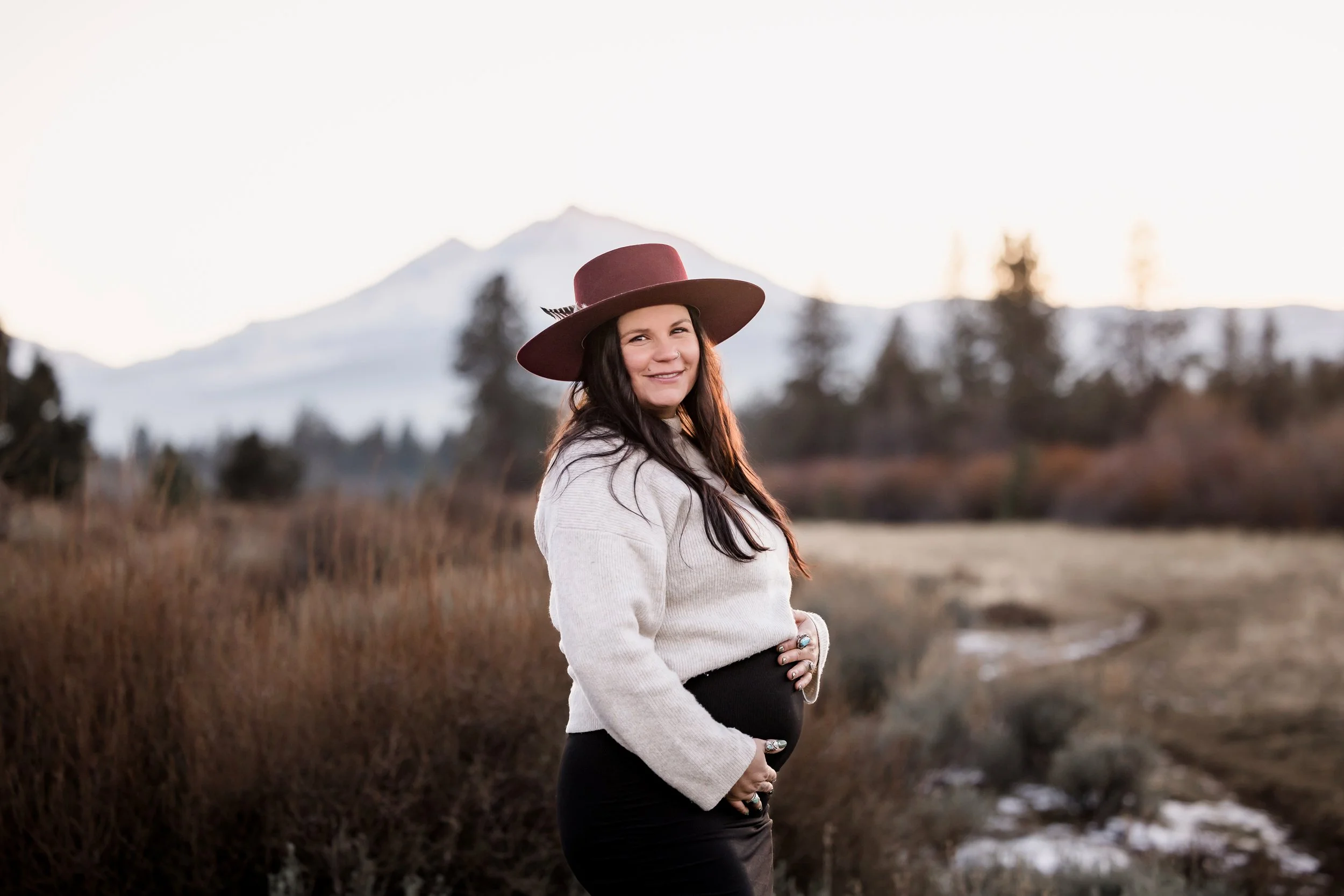 Central Oregon Maternity Photo Session | Mike + Kelsey