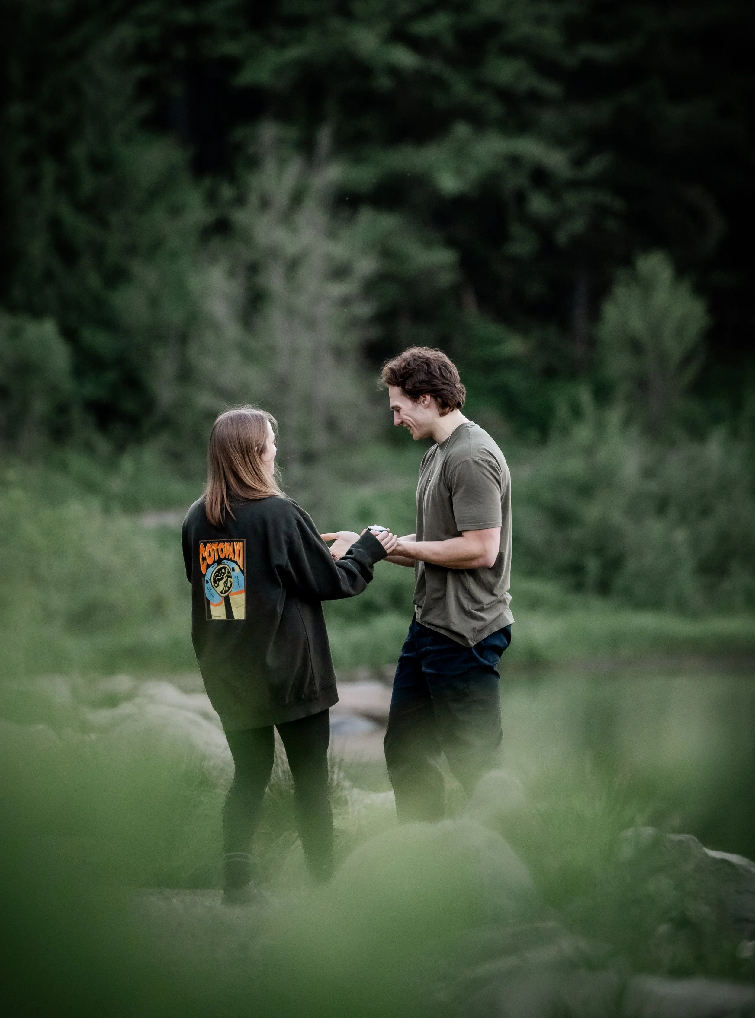 Studio623Photography-TrilliumLake-engagement-photos-proposal--4-2.jpg