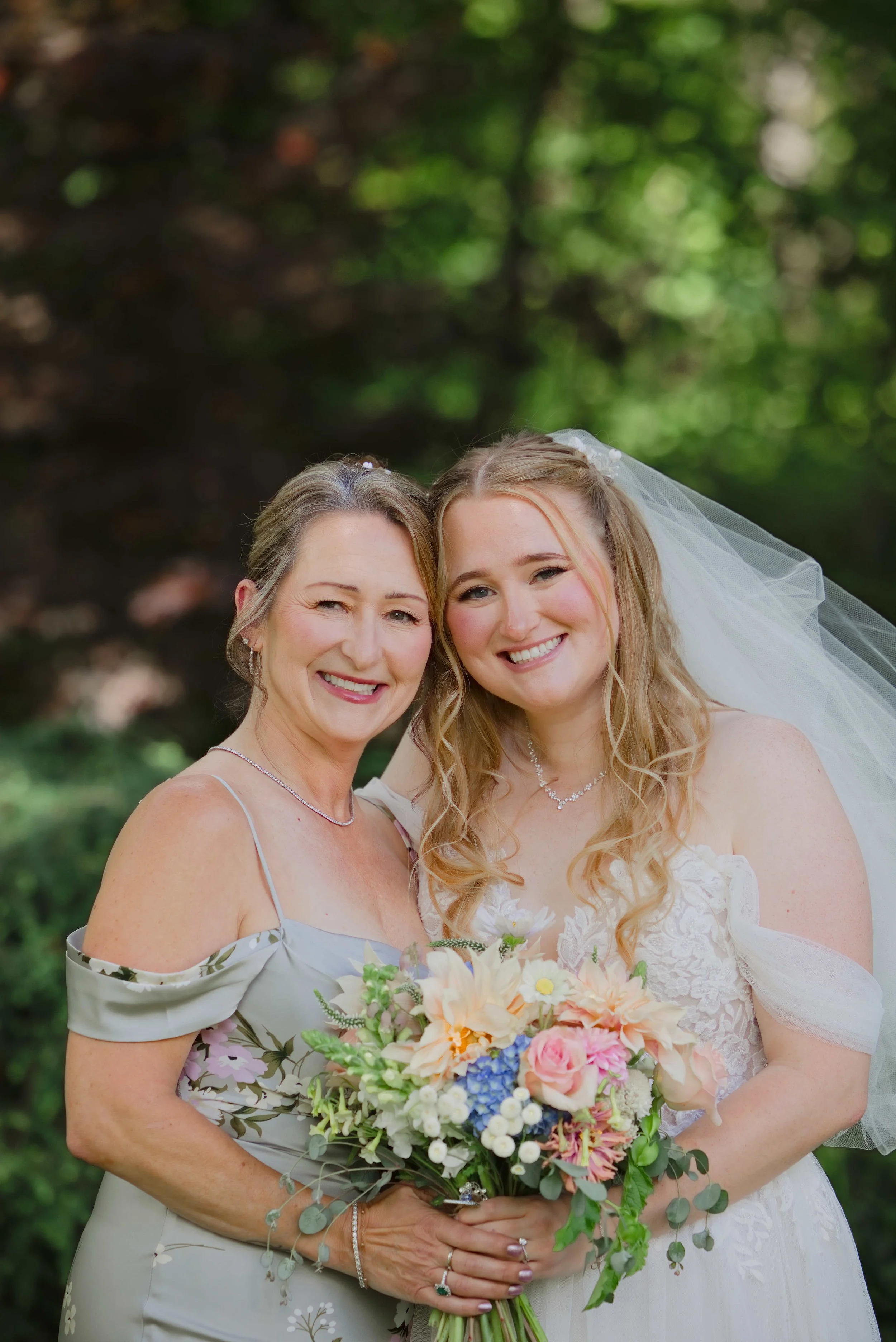 Knoll-Crest-Gardens-Sandy-Oregon-Wedding-Photographer-Studio623Photography--074.jpg