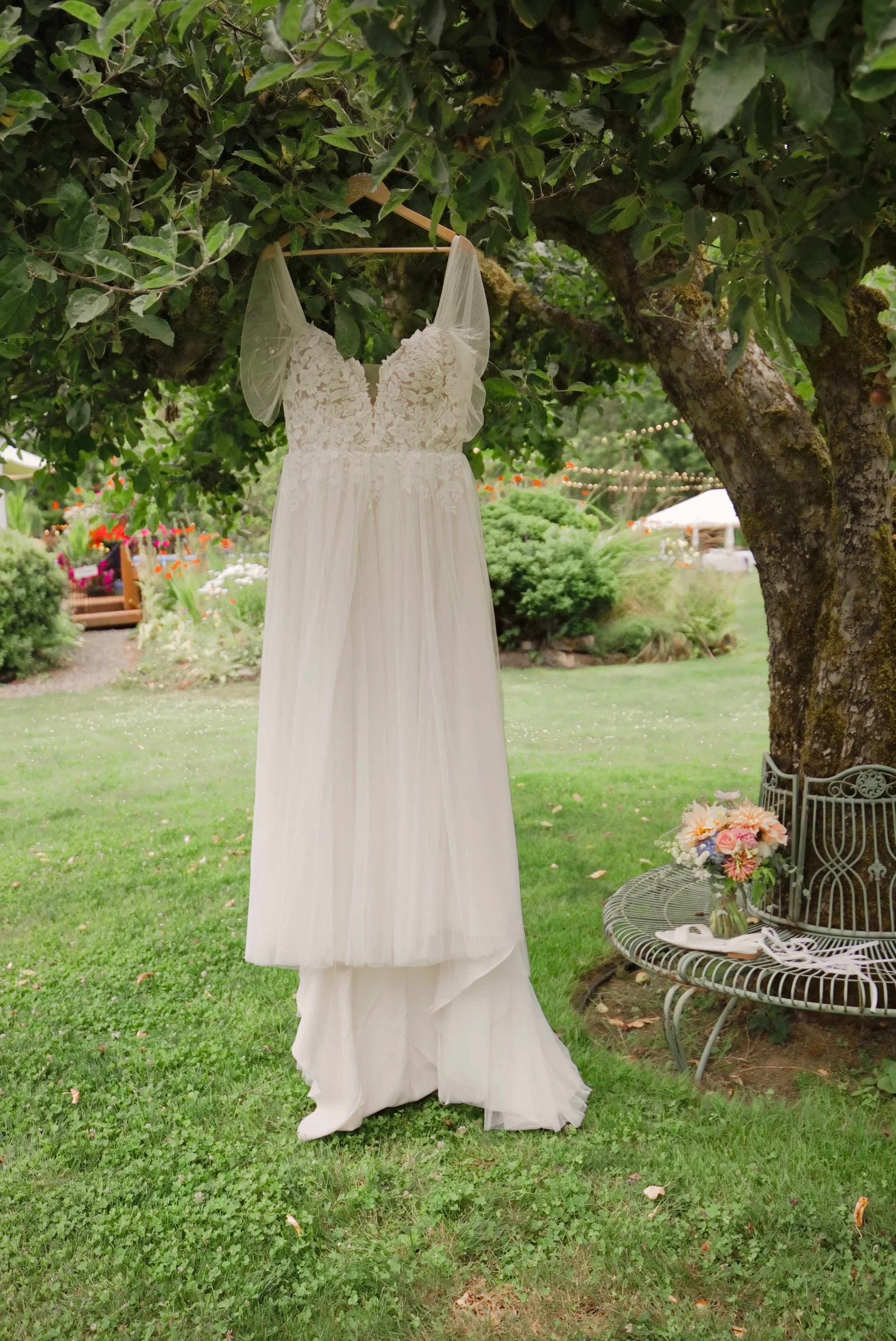 Knoll-Crest-Gardens-Sandy-Oregon-Wedding-Photographer-Studio623Photography--001.jpg