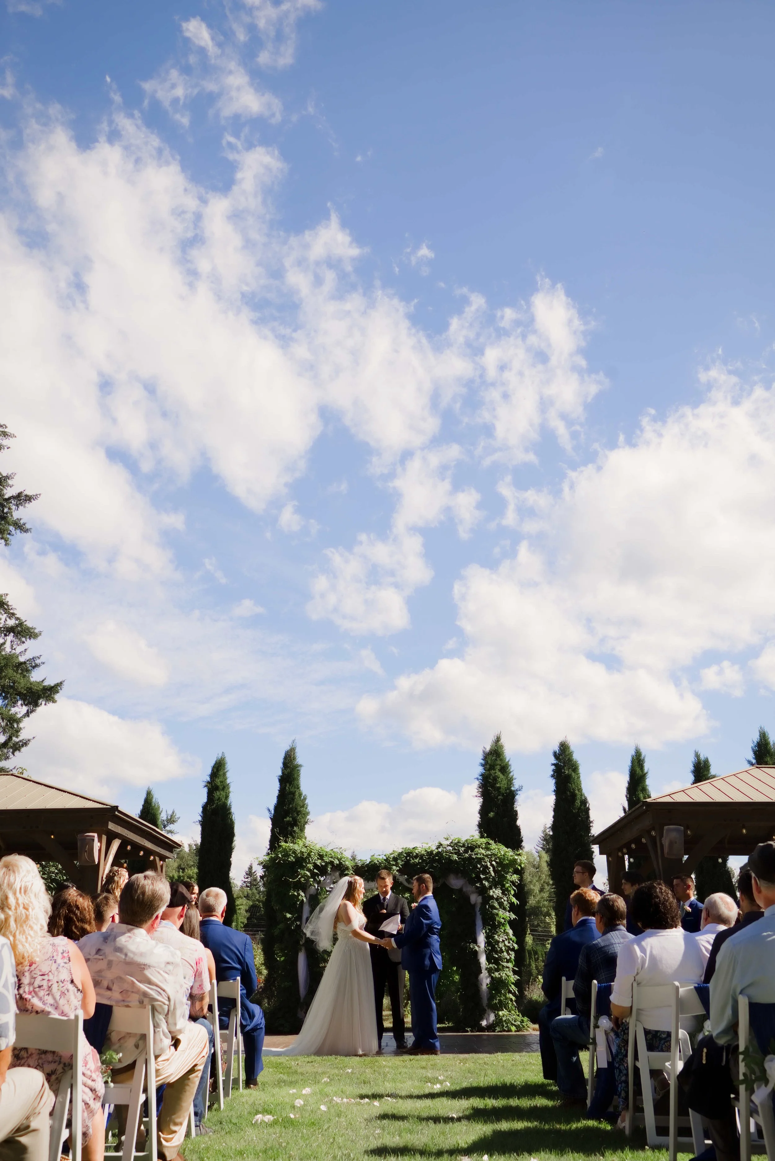 Knoll-Crest-Gardens-Sandy-Oregon-Wedding-Photographer-Studio623Photography--089.jpg