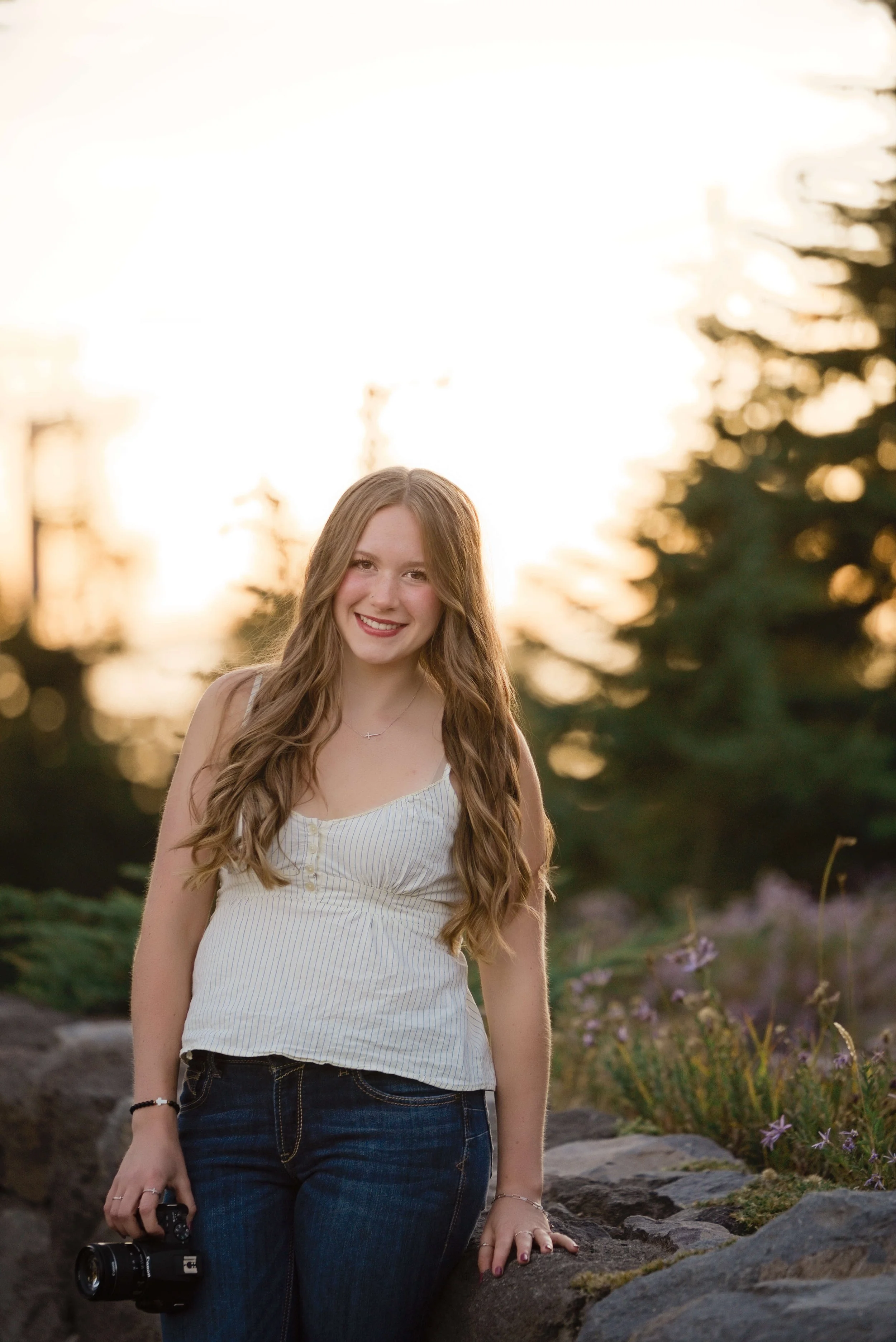 SeniorPhotos-MtHood-Classof2027-Studio623Photography-035.jpg