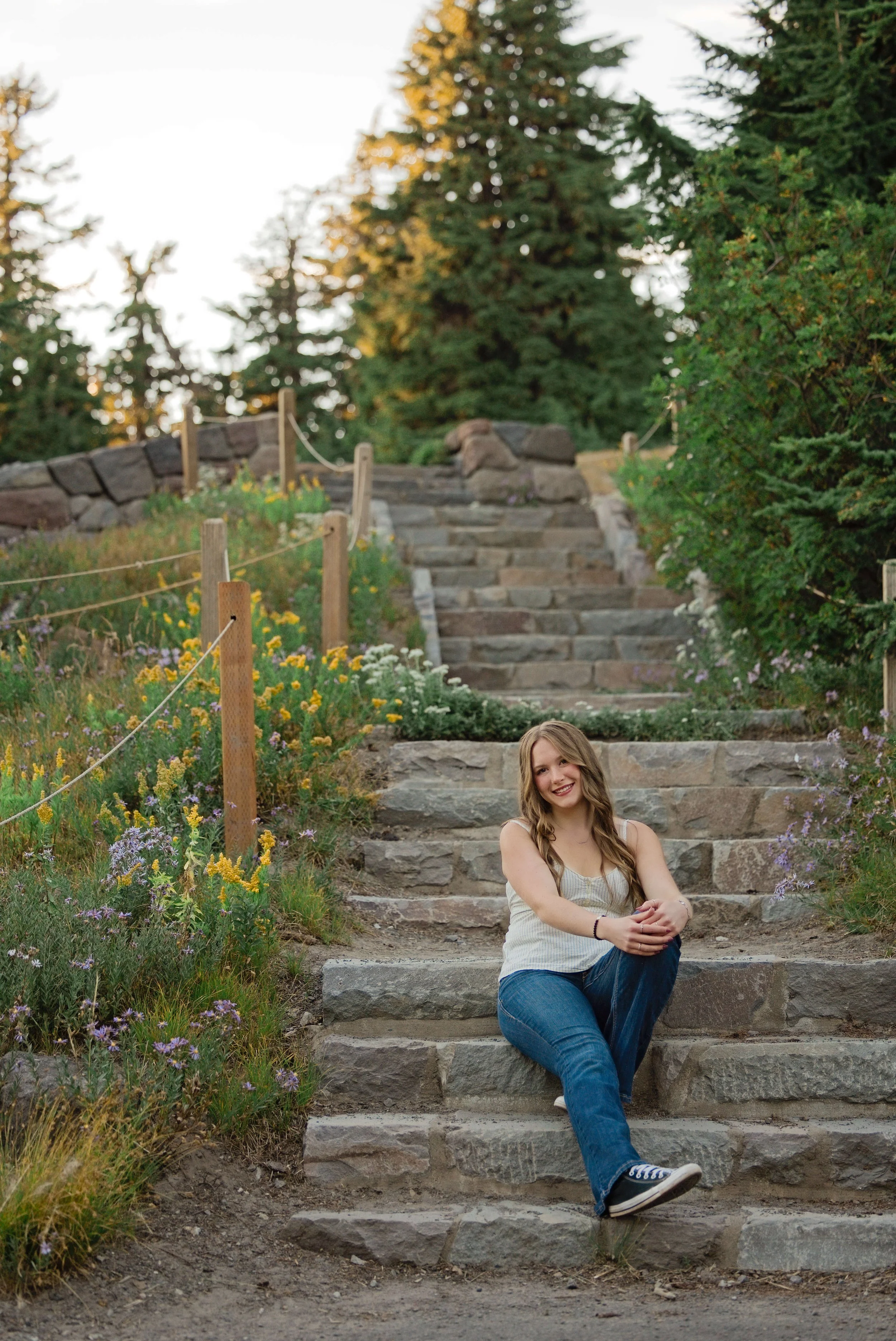 SeniorPhotos-MtHood-Classof2027-Studio623Photography-029.jpg