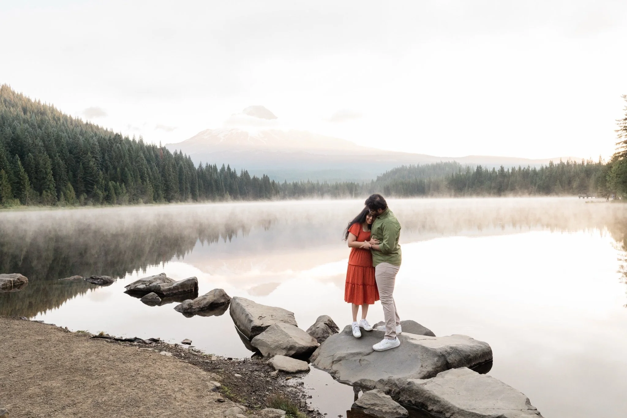 TrilliumLake-Proposal-Sunrise-PinkClouds-MtHood-Studio623Photography-SandyOregon-28.jpg