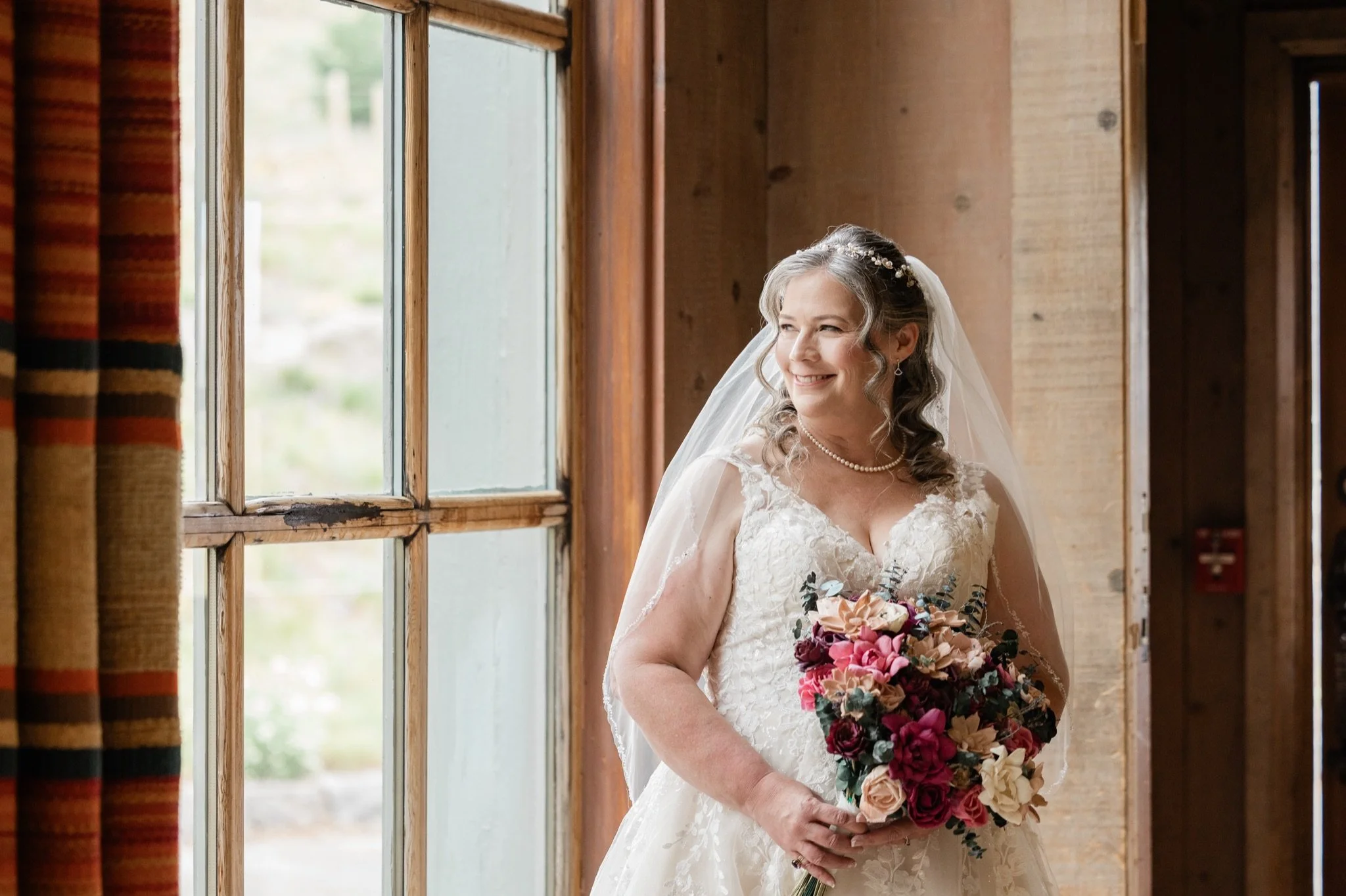 Timberline-Lodge-Wedding-Jamie-Tori-Studio623Photography-12.jpg