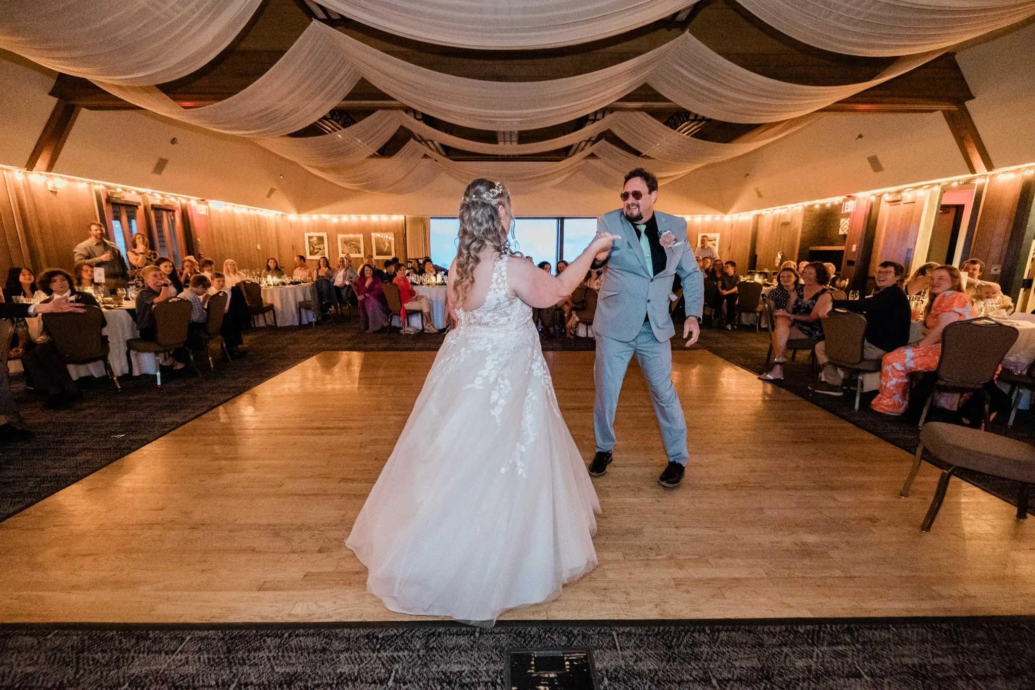 Timberline-Lodge-Wedding-Jamie-Tori-Studio623Photography-33.jpg
