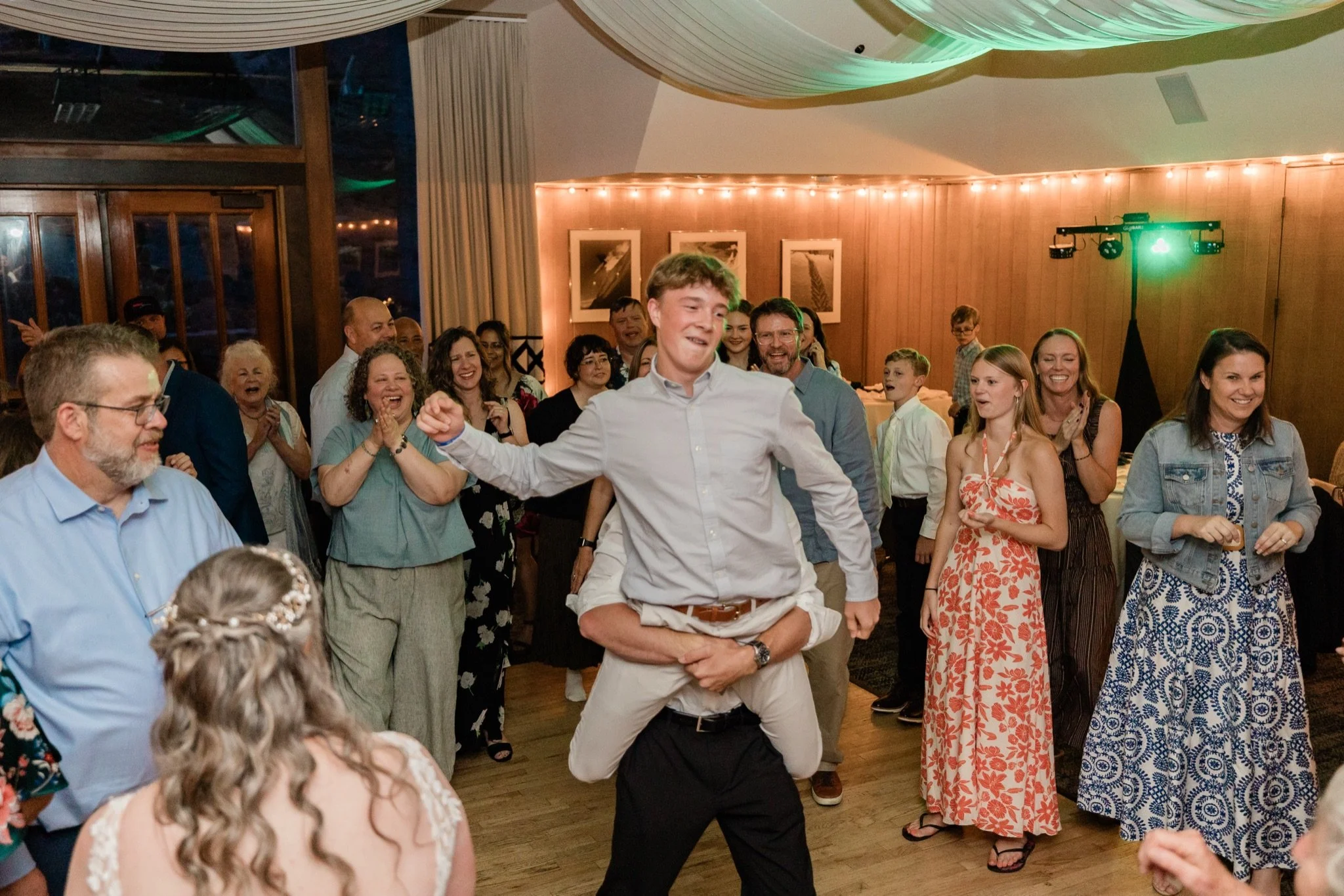 Timberline-Lodge-Wedding-Jamie-Tori-Studio623Photography-35.jpg