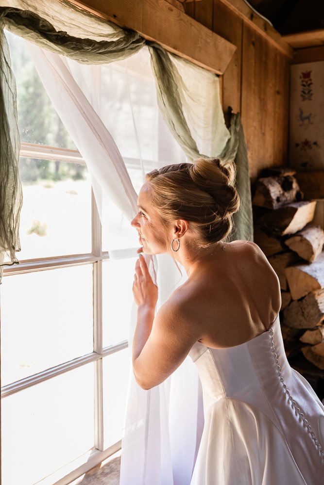 Studio623Photography-MtHood-Skibowl-Wedding-Photos-MtHood-Wedding-Photographer--163-2.jpg