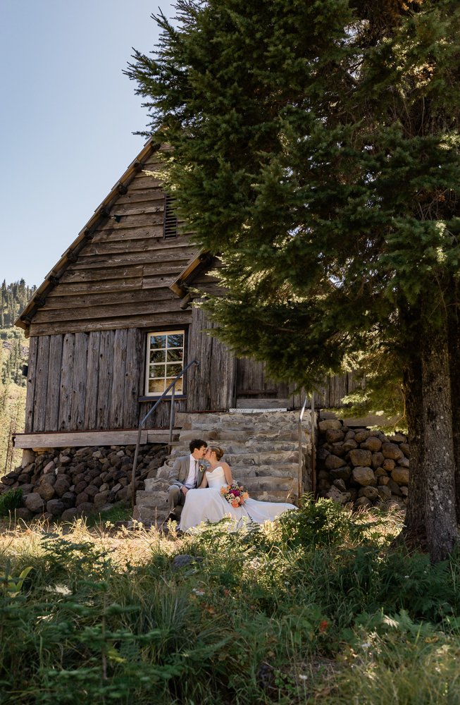 Studio623Photography-MtHood-Skibowl-Wedding-Photos-MtHood-Wedding-Photographer--7.jpg
