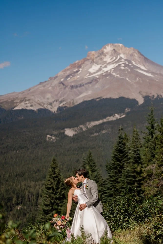 Studio623Photography-MtHood-Skibowl-Wedding-Photos-MtHood-Wedding-Photographer--60.jpg