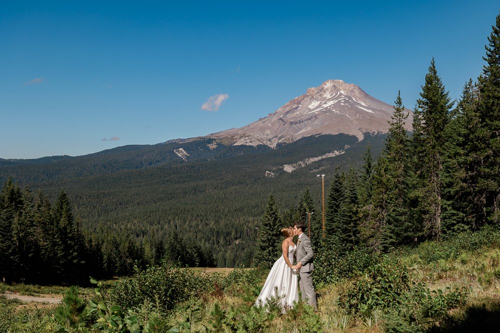 Studio623Photography-MtHood-Skibowl-Wedding-Photos-MtHood-Wedding-Photographer--57.jpg