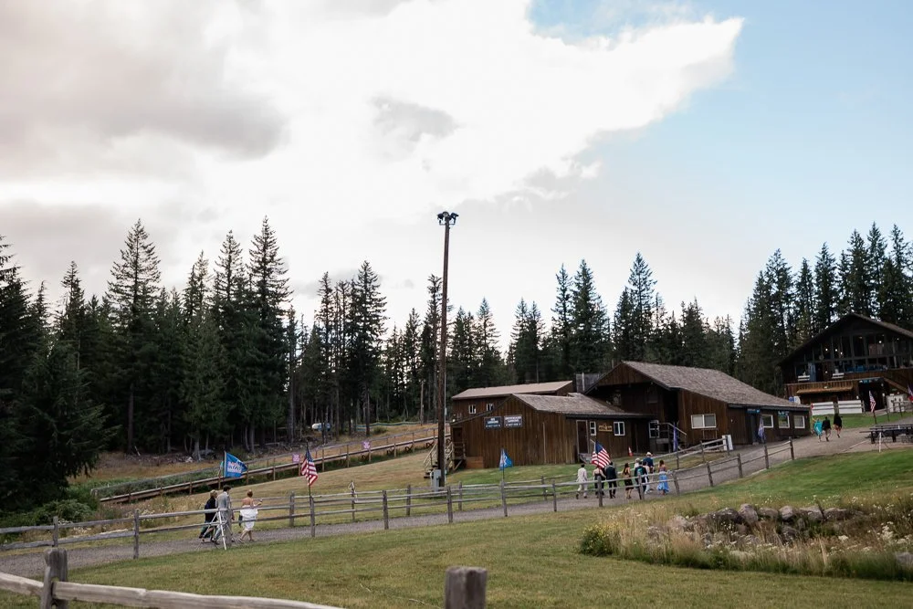 Studio623Photography-MtHood-Skibowl-Wedding-Photos-MtHood-Wedding-Photographer--84.jpg
