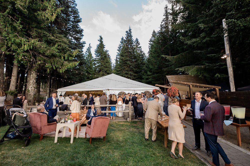 Studio623Photography-MtHood-Skibowl-Wedding-Photos-MtHood-Wedding-Photographer--105.jpg