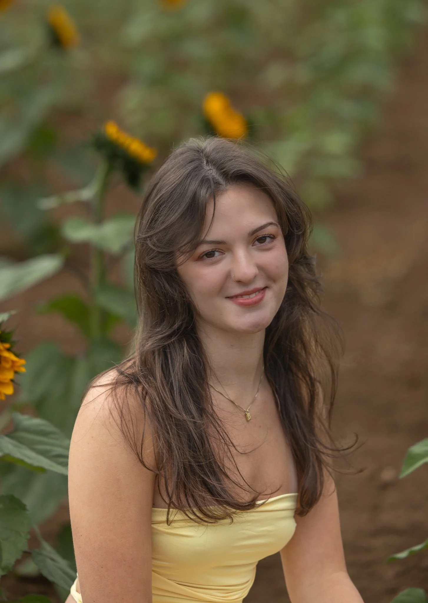 Sandy-Oregon-Senior-Photographer-Sunflowers-Studio623Photography-39.jpg