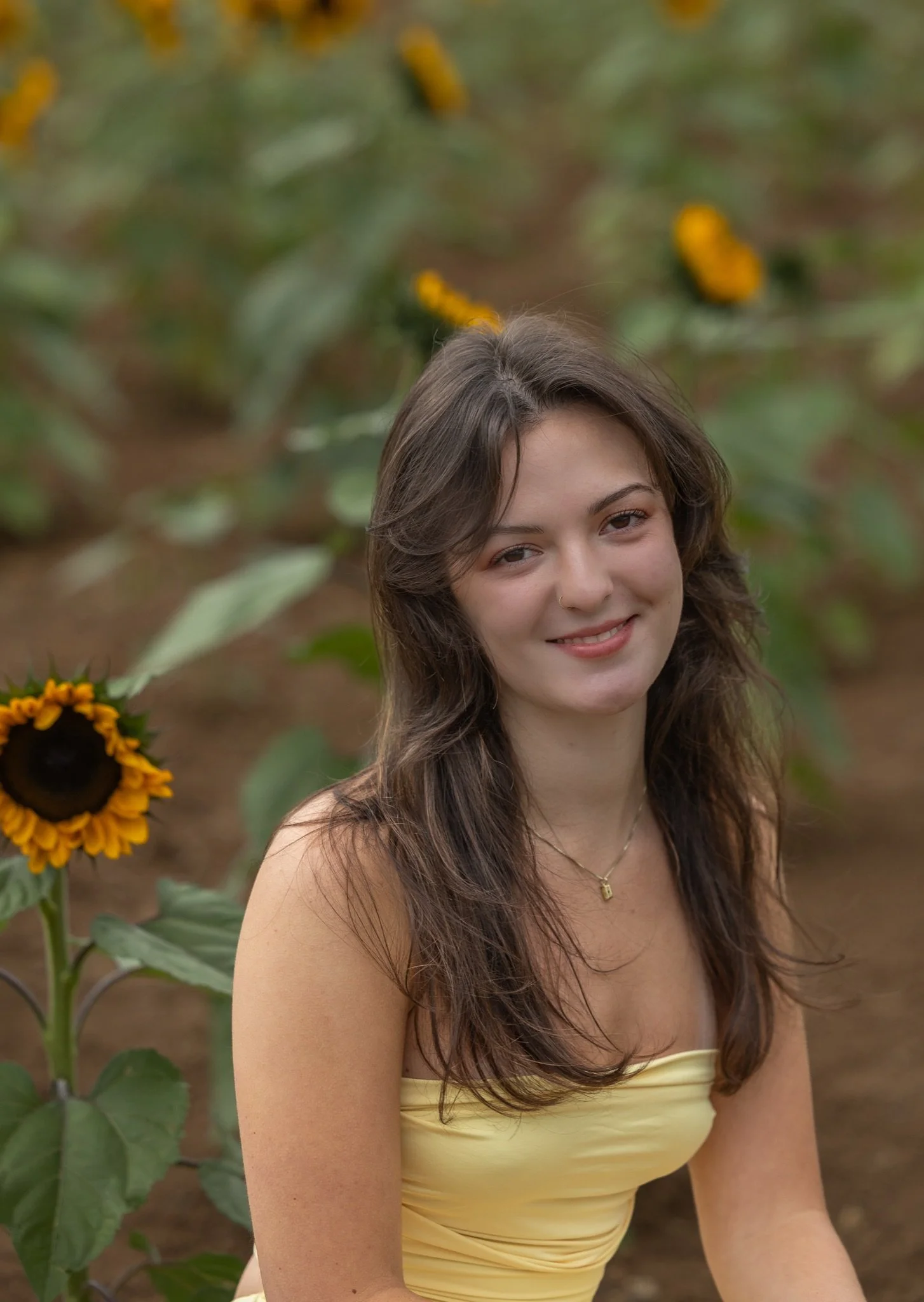Sandy-Oregon-Senior-Photographer-Sunflowers-Studio623Photography-40.jpg
