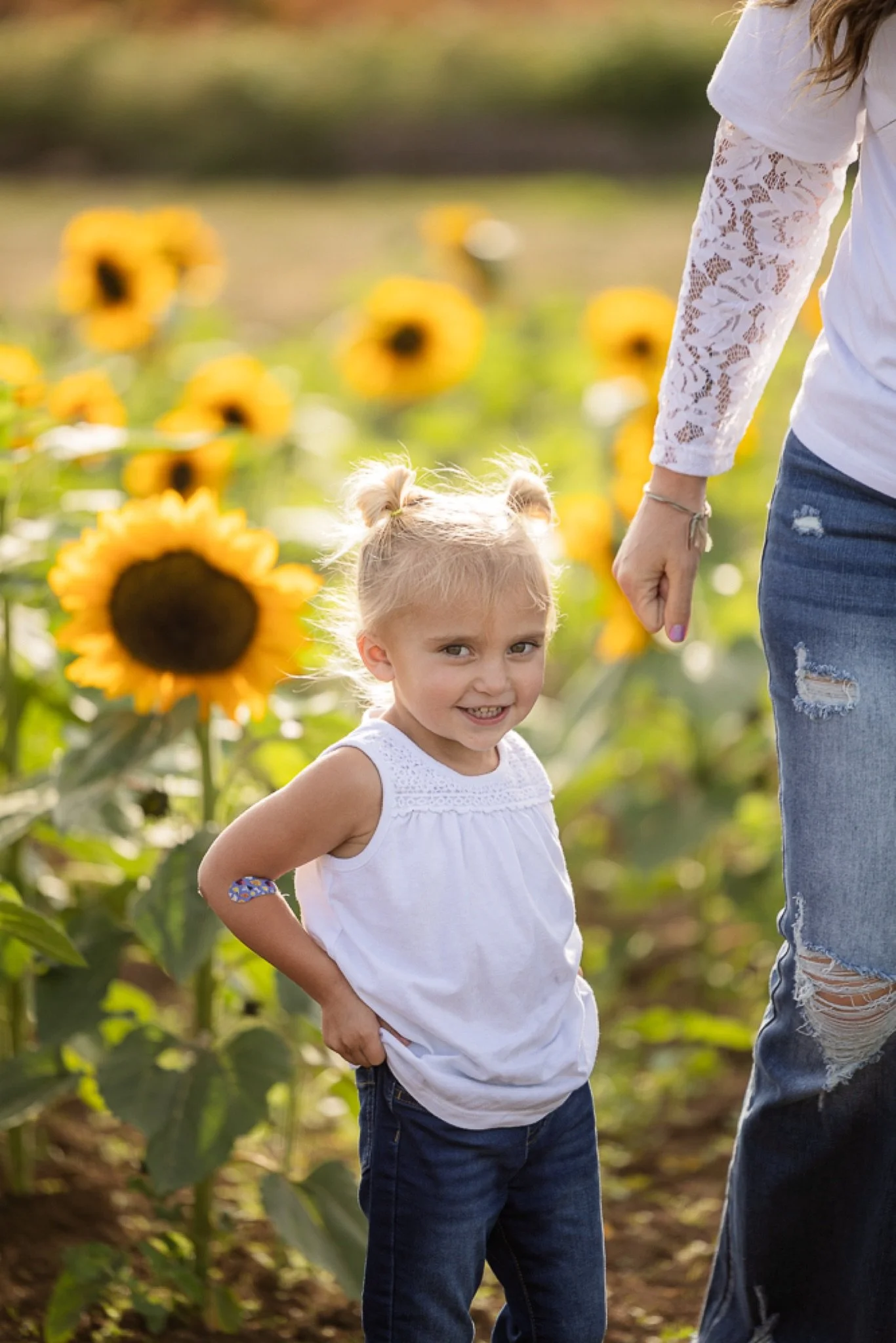 Philip-Foster-Farm-Family-Photos-Sunflowers-Studio623Photography-01.jpg