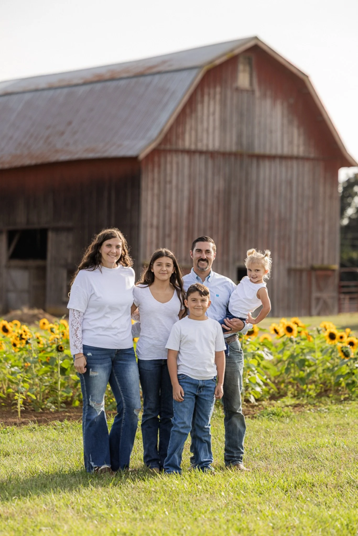 Philip-Foster-Farm-Family-Photos-Sunflowers-Studio623Photography-13.jpg