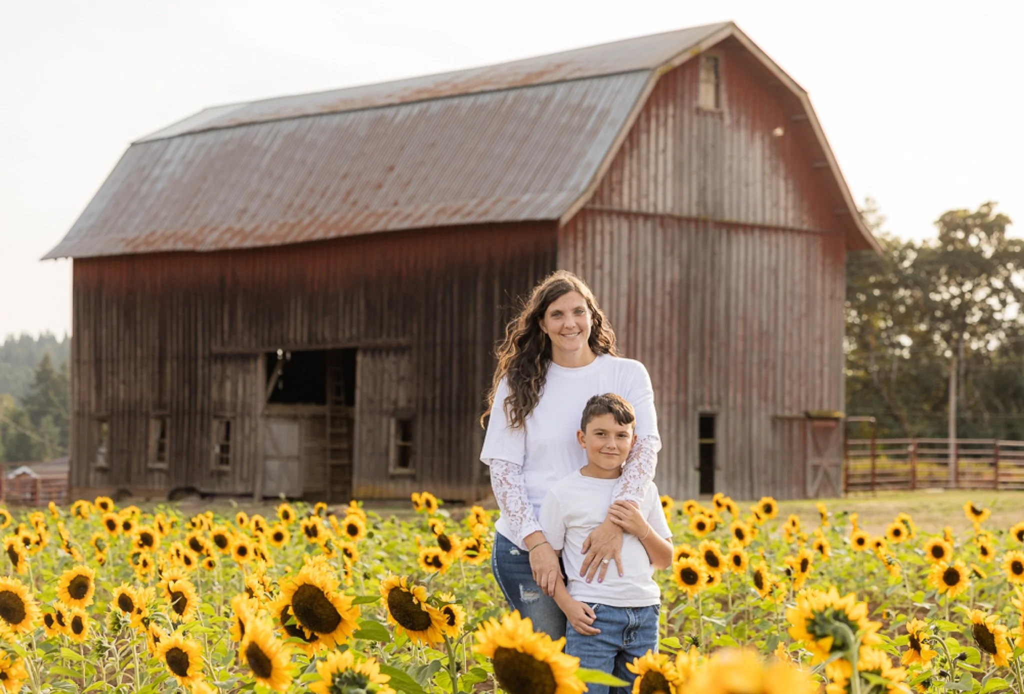Philip-Foster-Farm-Family-Photos-Sunflowers-Studio623Photography-23.jpg