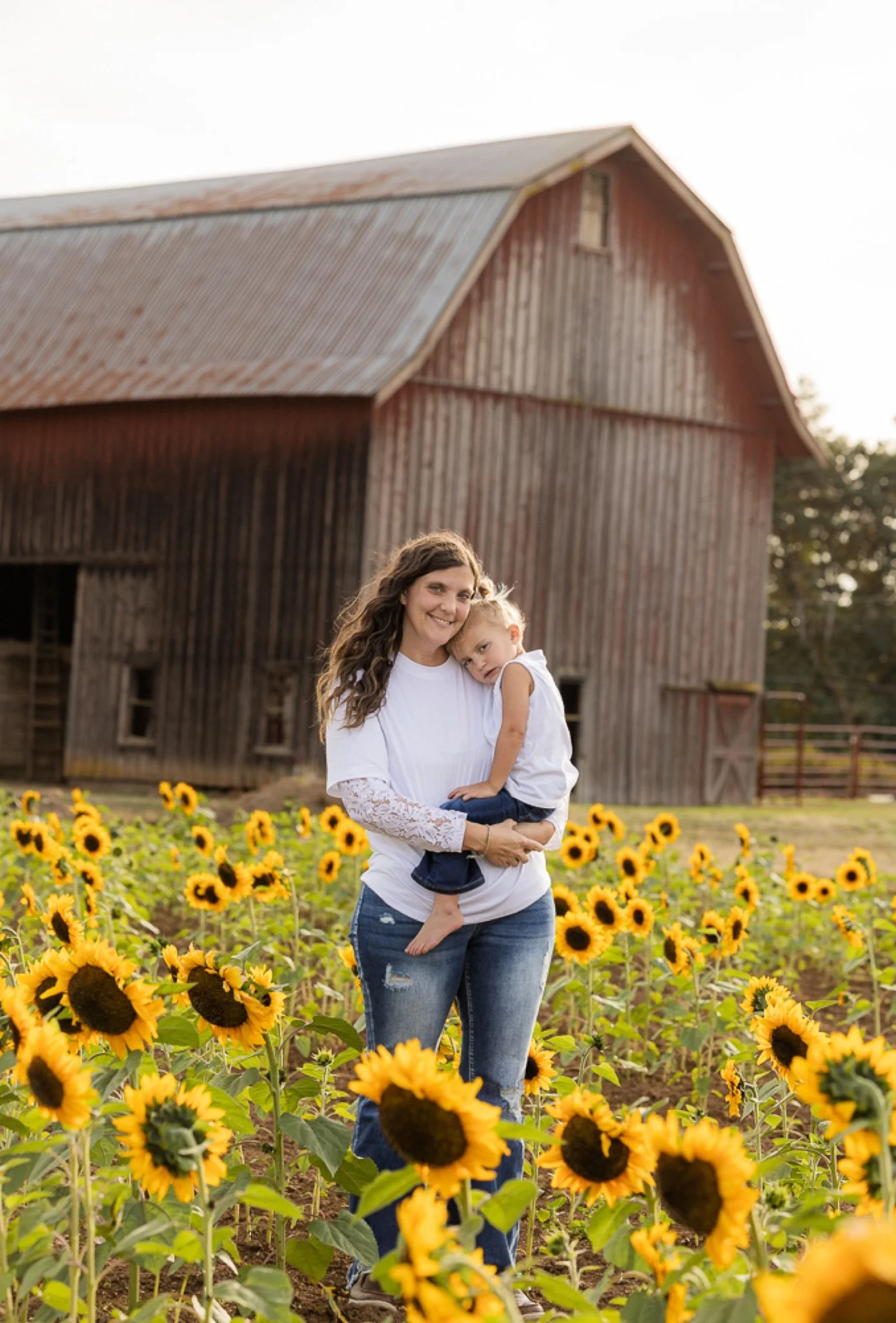 Philip-Foster-Farm-Family-Photos-Sunflowers-Studio623Photography-24.jpg