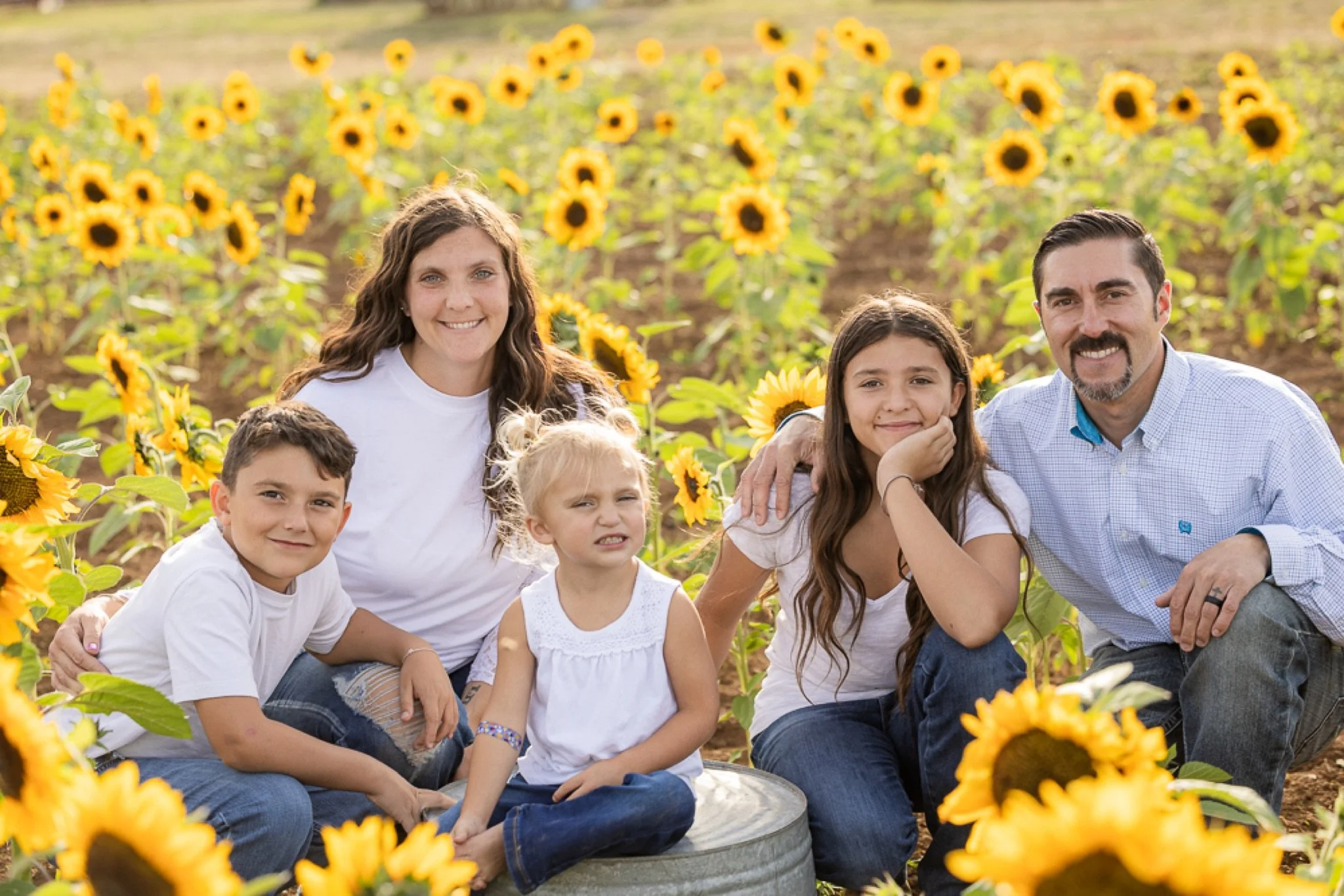 Philip-Foster-Farm-Family-Photos-Sunflowers-Studio623Photography-28.jpg