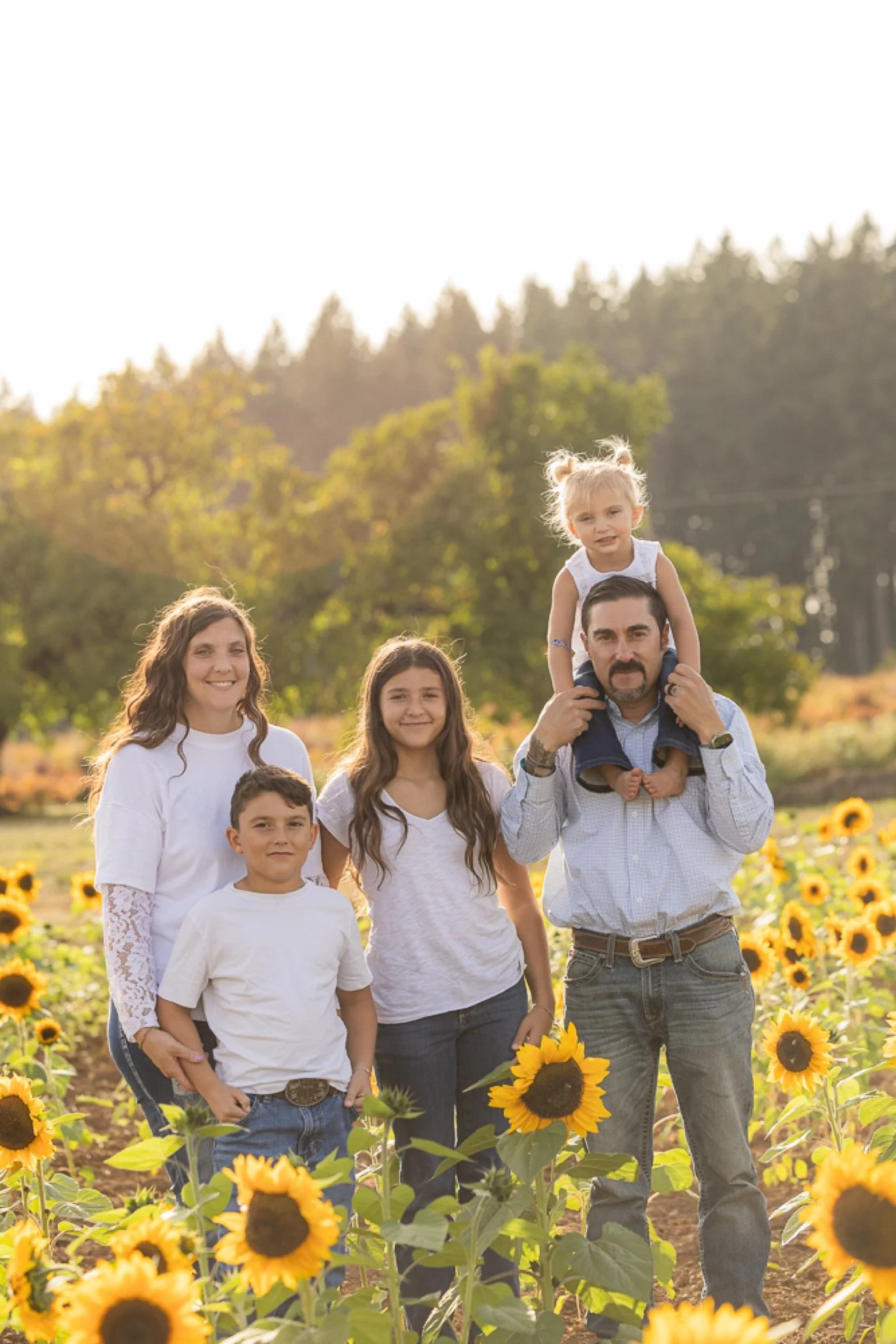 Philip-Foster-Farm-Family-Photos-Sunflowers-Studio623Photography-30.jpg
