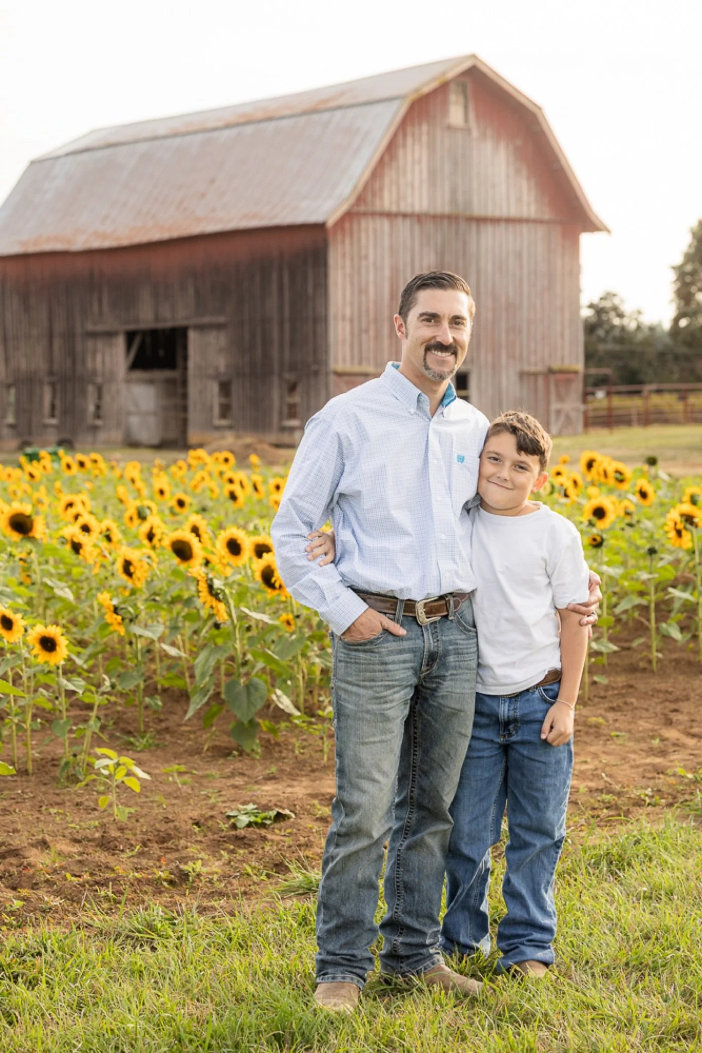 Philip-Foster-Farm-Family-Photos-Sunflowers-Studio623Photography-55.jpg