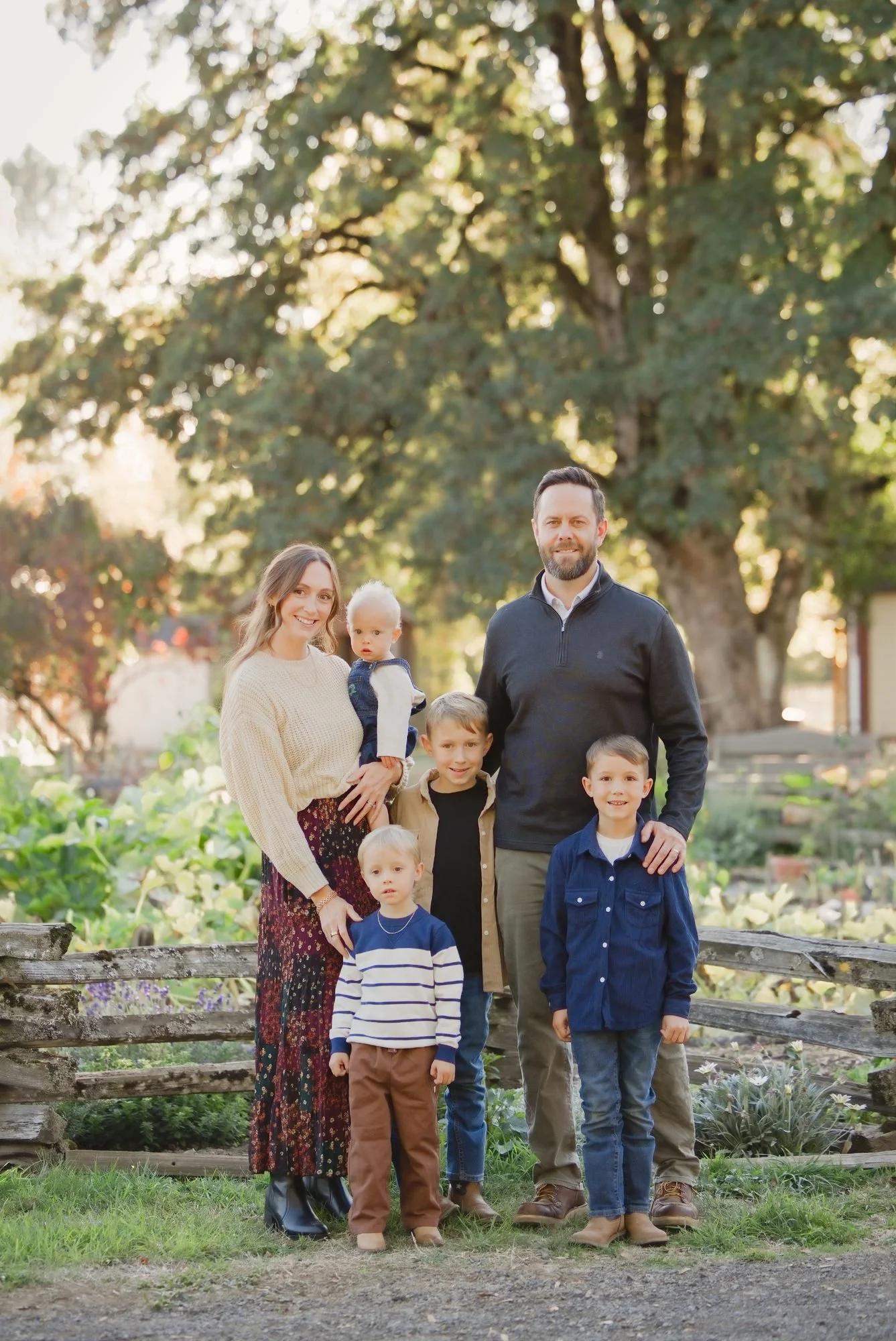 fall-mini-sessions-family-photos-eagle-creek-farm-sandy-oregon-studio-623-7.jpg