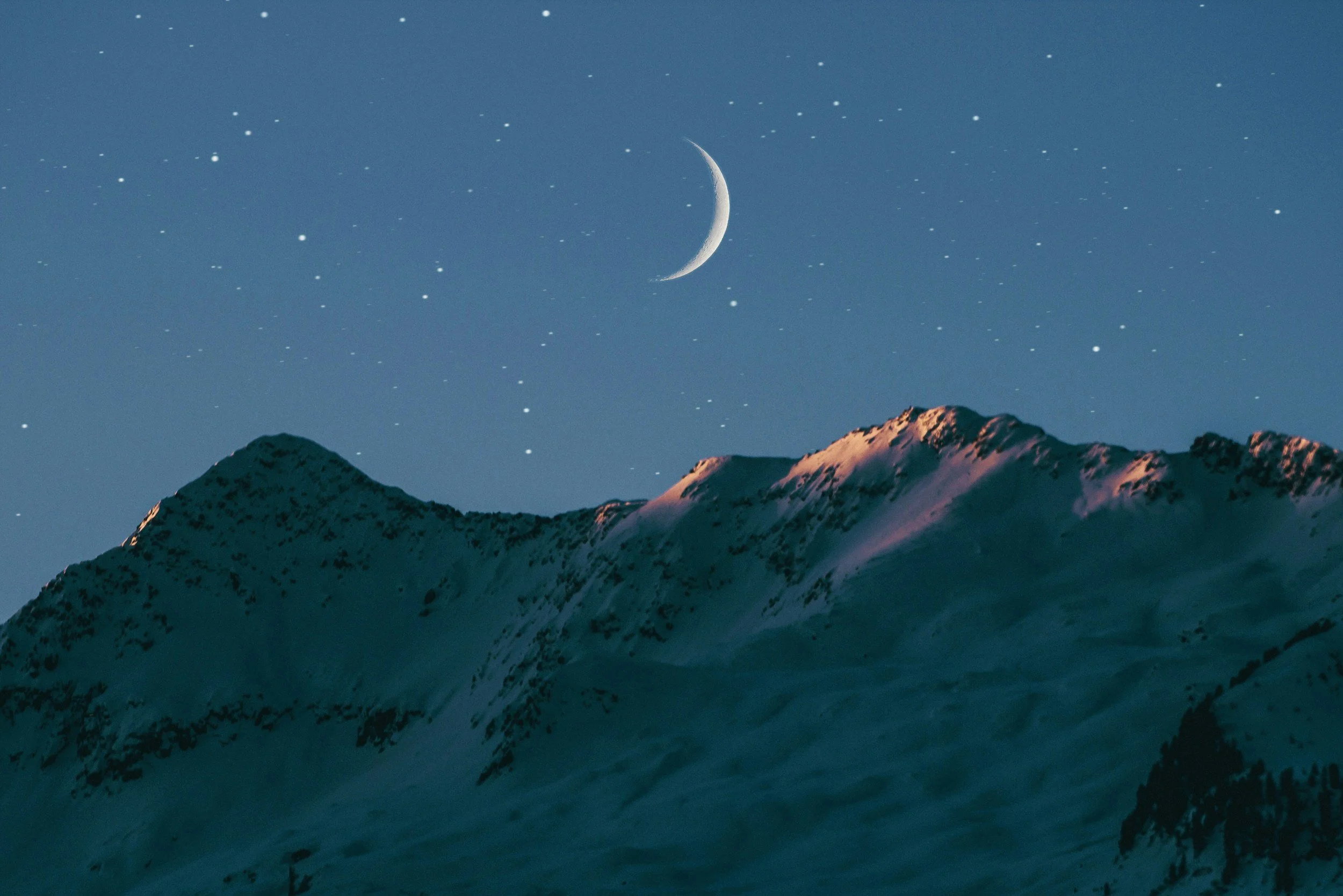 New Moon Rituals: A Time to Reset &amp; Realign