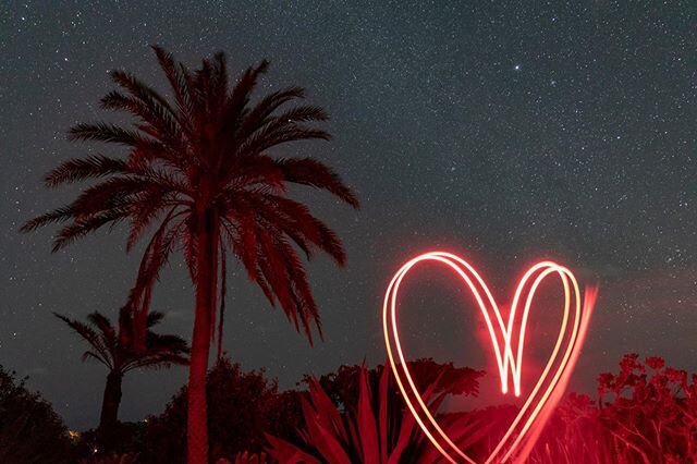 new appreciation for the sky at night ❤️
.
.
.
.
.
#nightscape #nighttimephotography #antigua #lightroom #canonusa #nightphotography #lightpainting