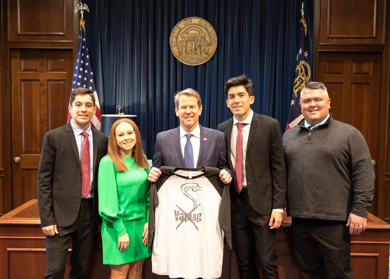 Meeting with Governor Kemp to discuss Youth Perspective on Vaping and the Detrimental Effects of Vaping in Teens