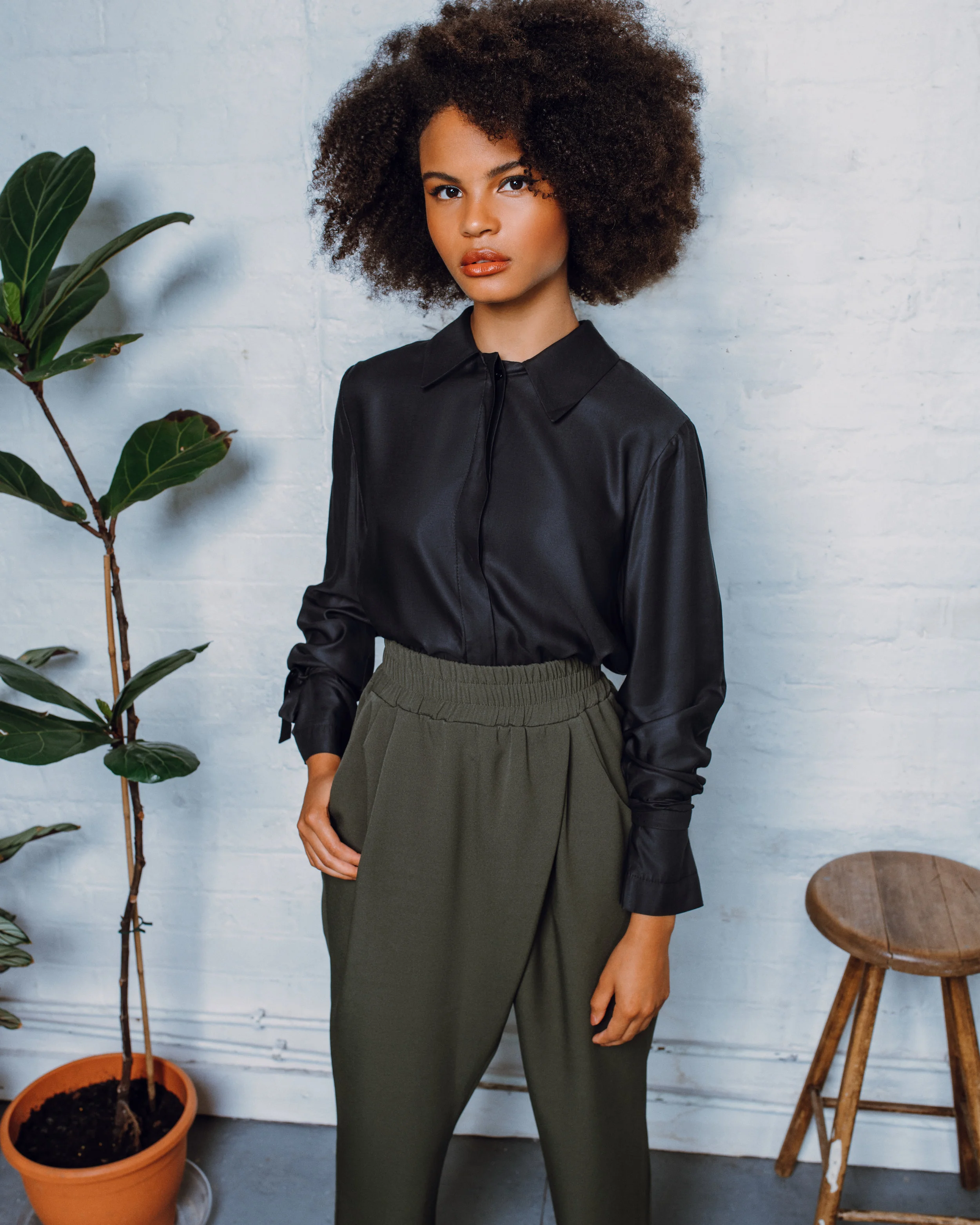 BAMBOO SILK SHIRT BLACK.jpg