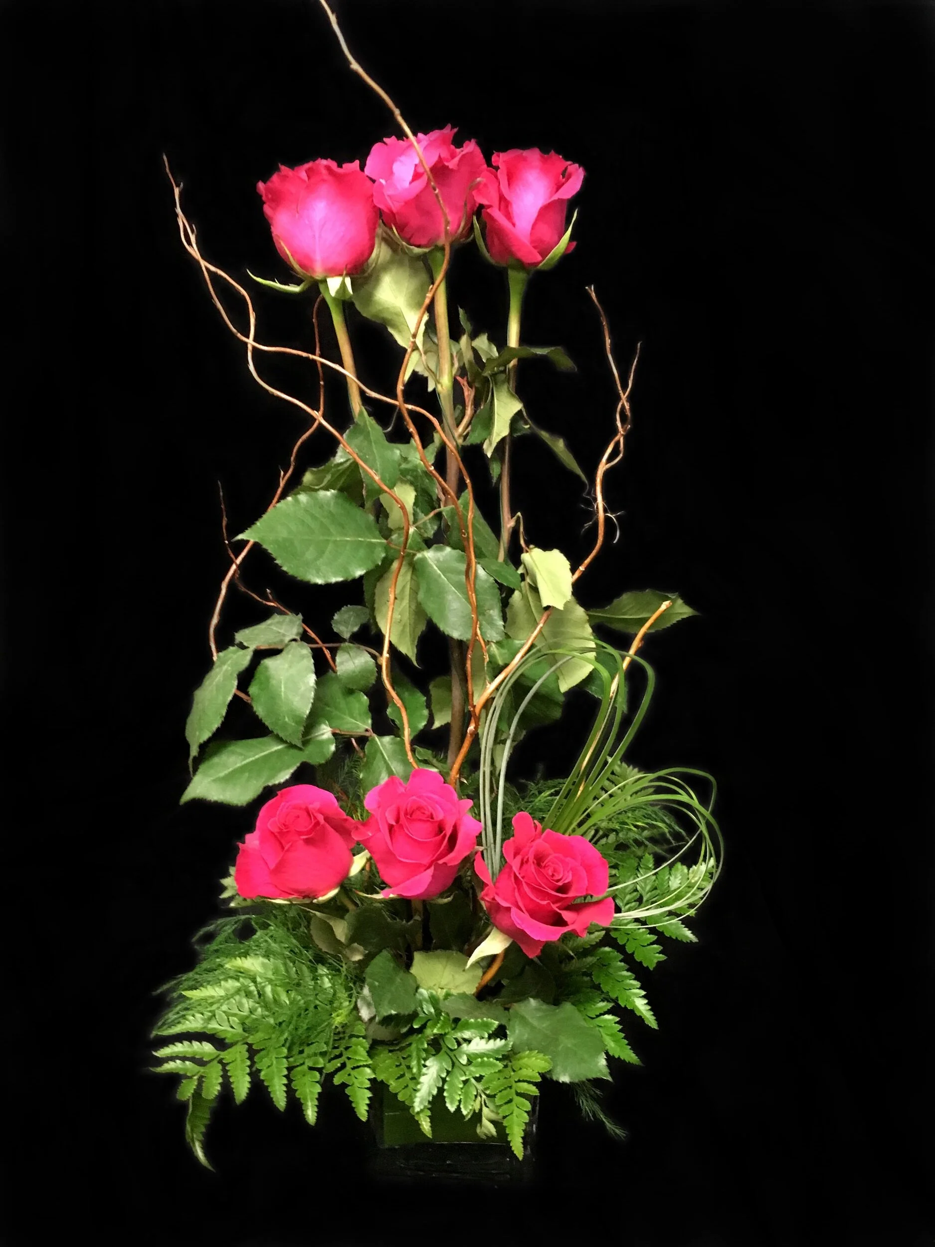 half+dozen+red+roses+in+cube+with+heart+shaped+bear+grass+in+glass+cube+vase.jpg
