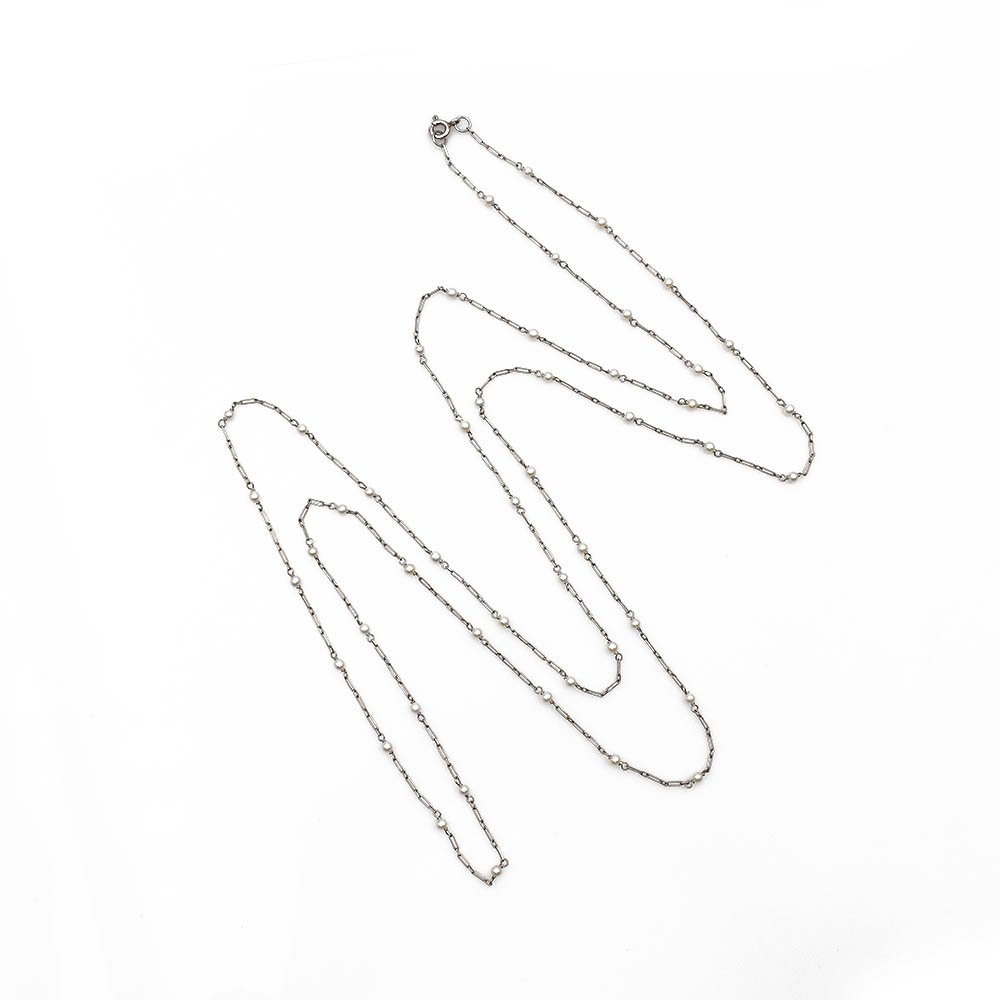 Paper Clip Chain Pearl Station Necklace Platinum