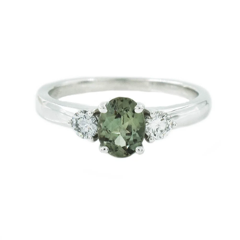 Oval Alexandrite Diamond Gold Ring With GIA Report