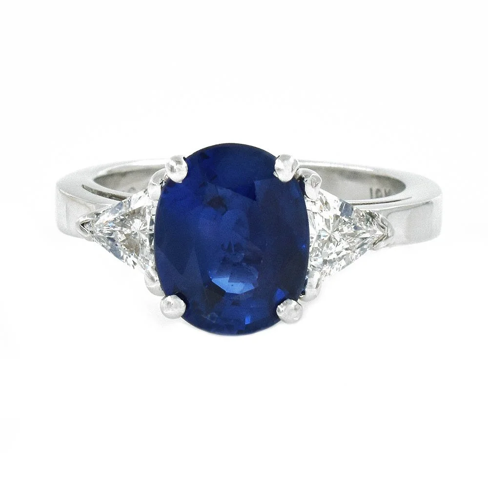 Oval Blue Sapphire Diamond Ring Gold With GIA Report