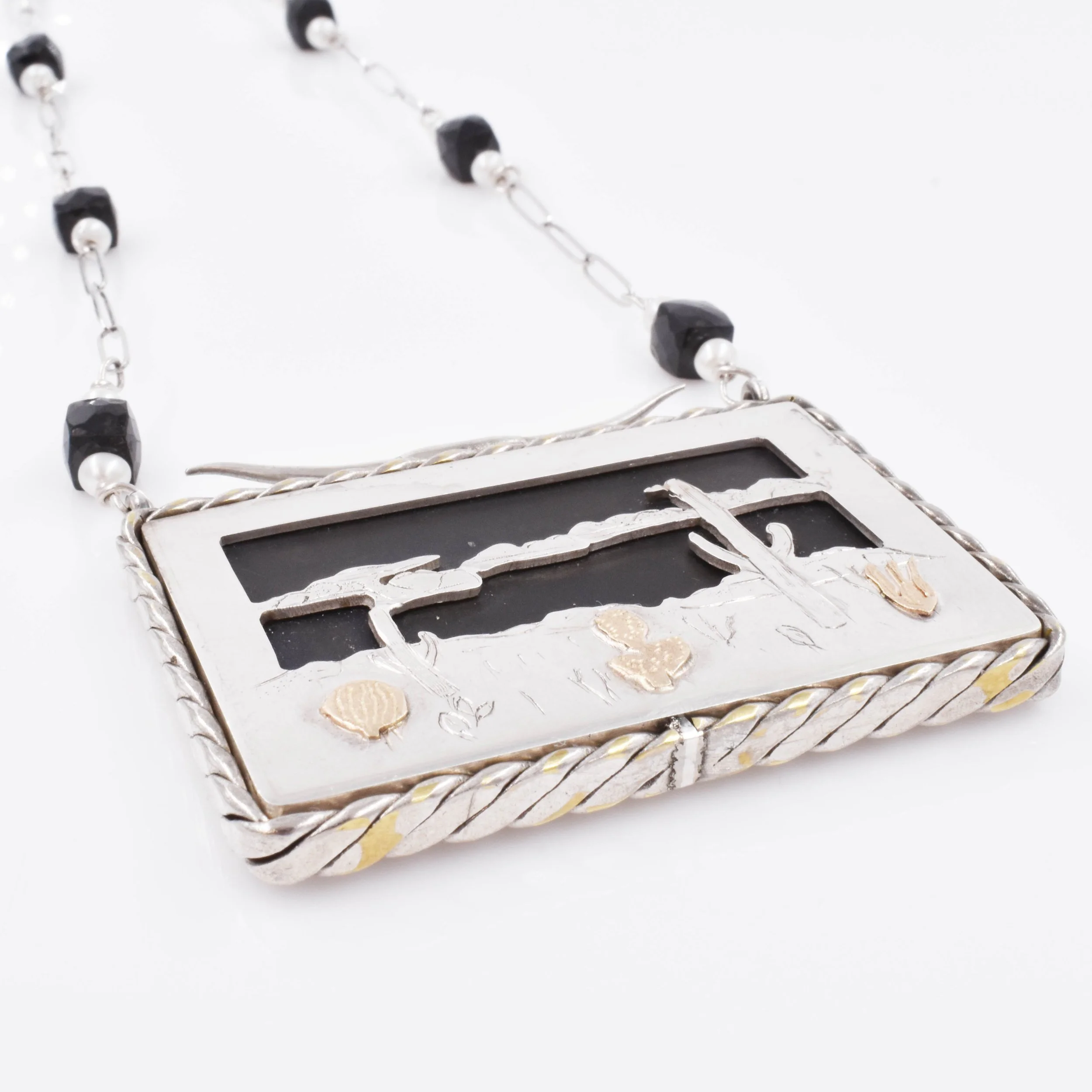 205-00289 Web (bottom).JPG