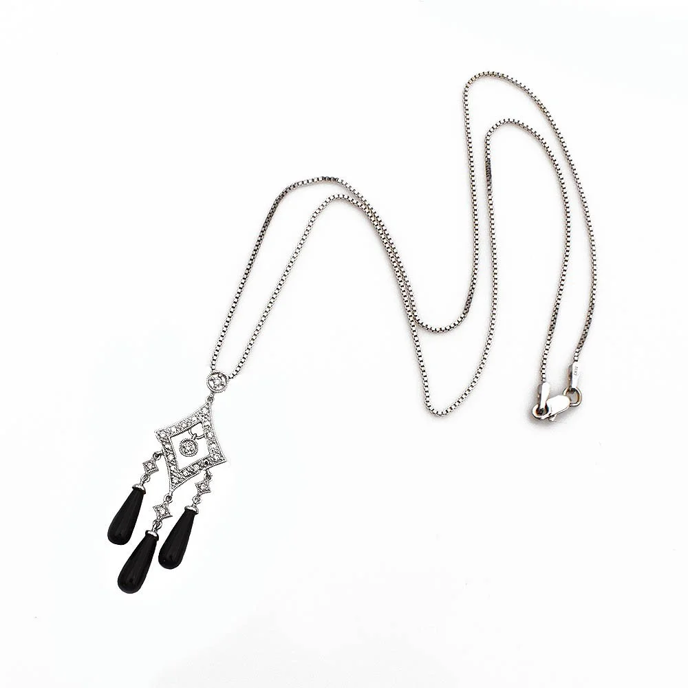 Diamond Black Onyx Dangle Pendant with Chain 18k White Gold