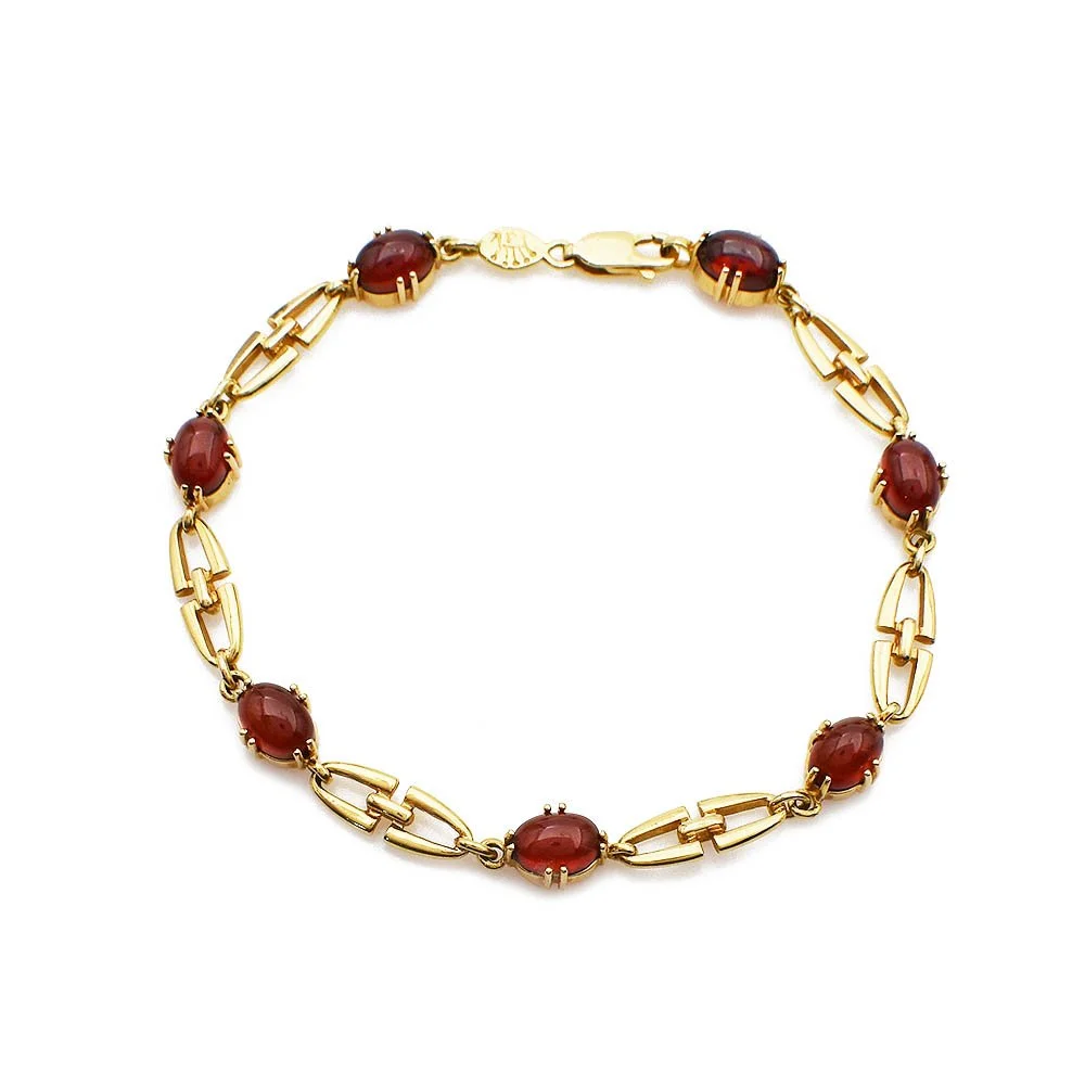 Garnet Cabochon Bracelet Yellow Gold