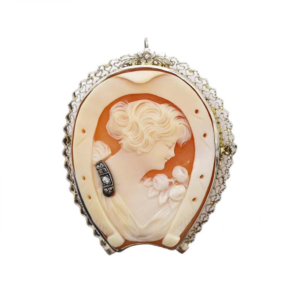 Cameo Horseshoe Pin Pendant White Gold